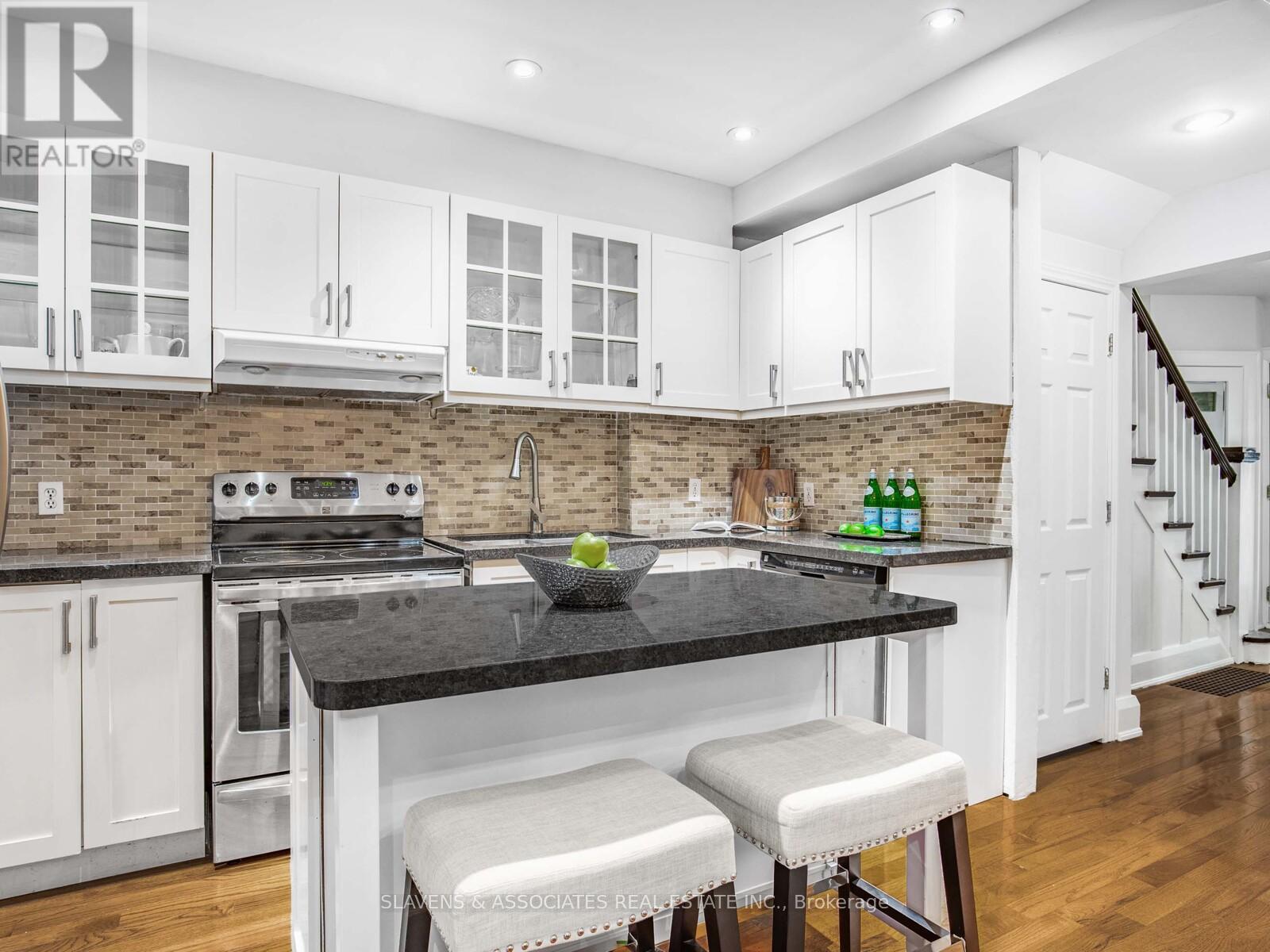 226 Broadway Avenue, Toronto, Ontario  M4P 1V9 - Photo 9 - C12540308