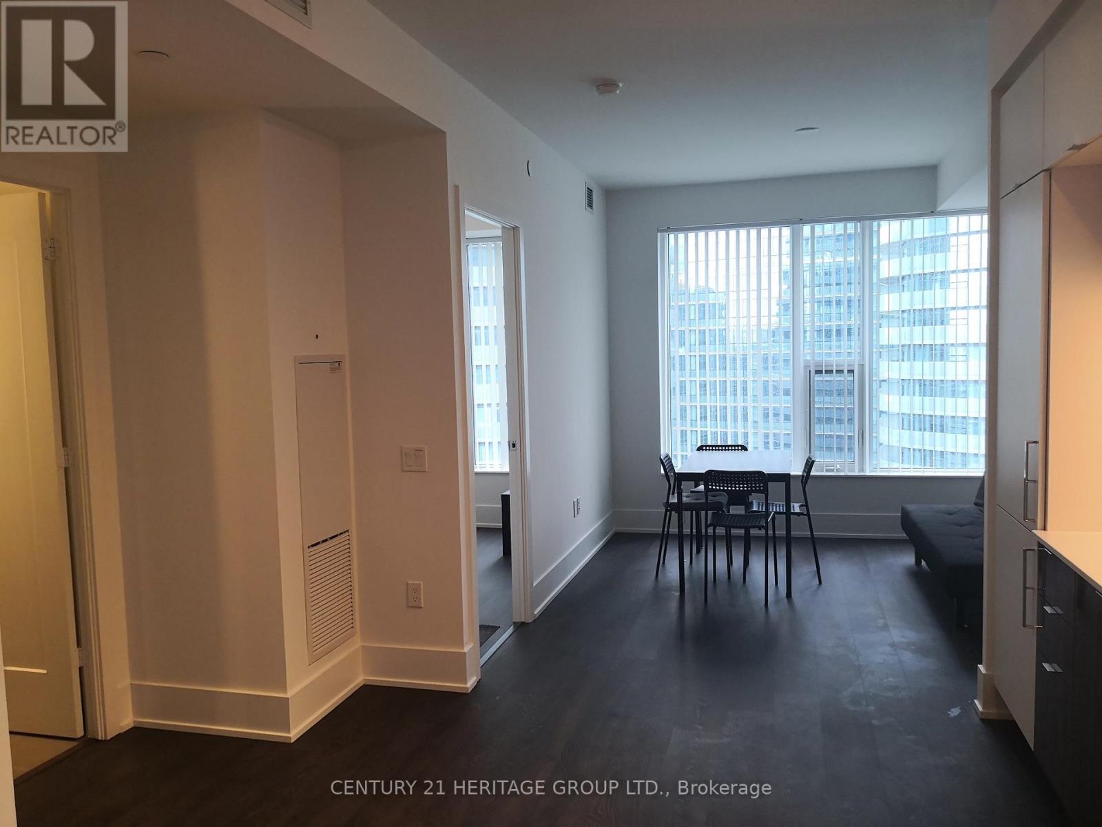 3002 - 10 York Street, Toronto, Ontario  M5J 0E1 - Photo 2 - C12540330