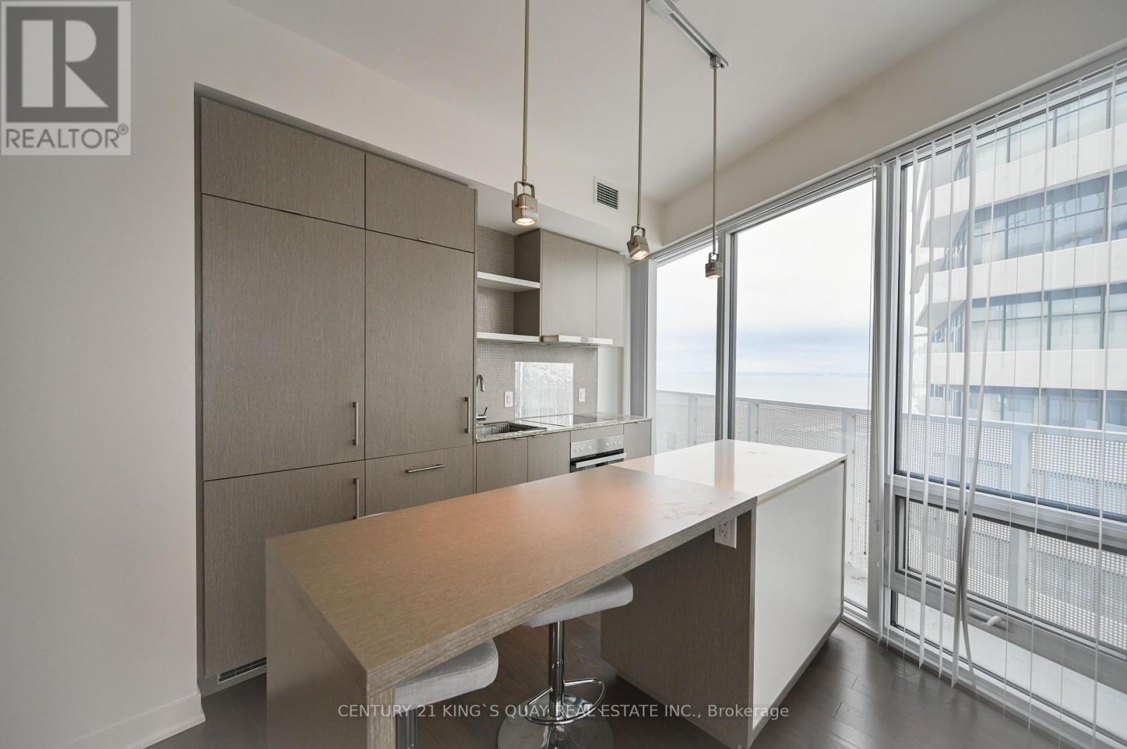 6802 - 88 Harbour Street, Toronto, Ontario  M5J 0C3 - Photo 4 - C12540384