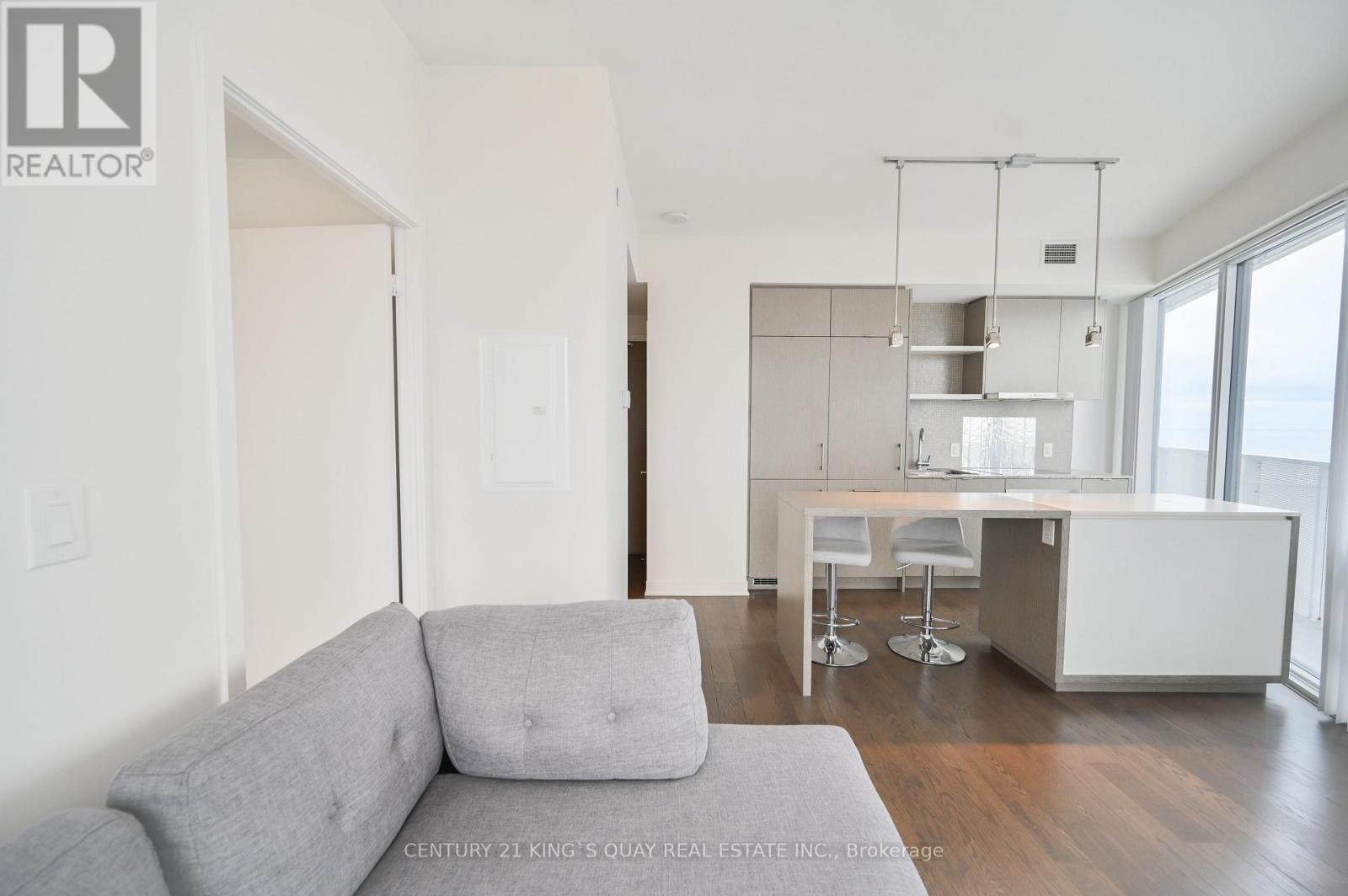 6802 - 88 Harbour Street, Toronto, Ontario  M5J 0C3 - Photo 8 - C12540384