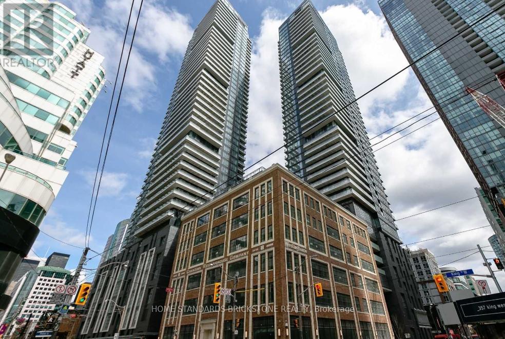 805 - 115 BLUE JAYS WAY, Toronto, Ontario