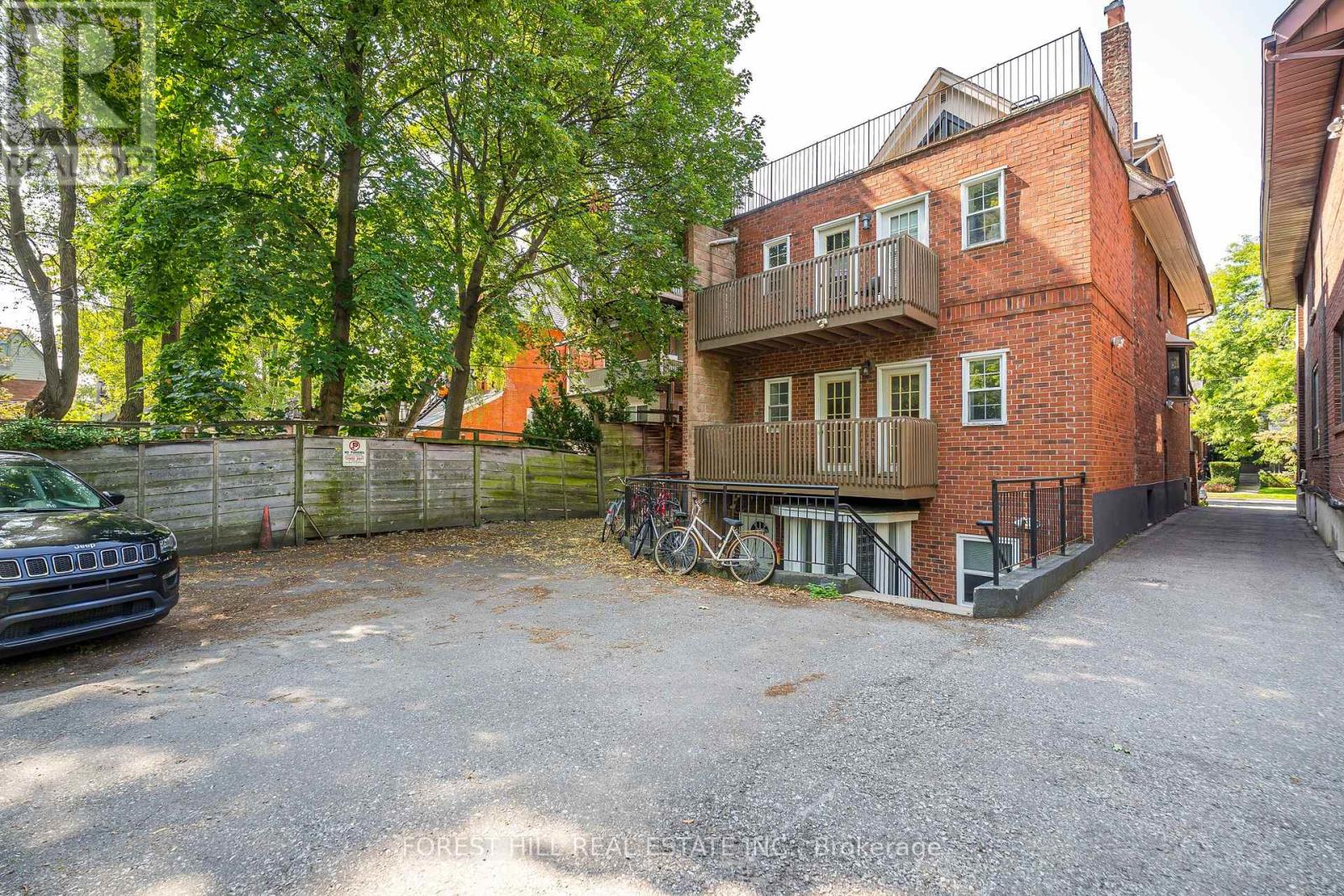 Main - 605 Huron Street, Toronto, Ontario  M5R 2R8 - Photo 13 - C12540540