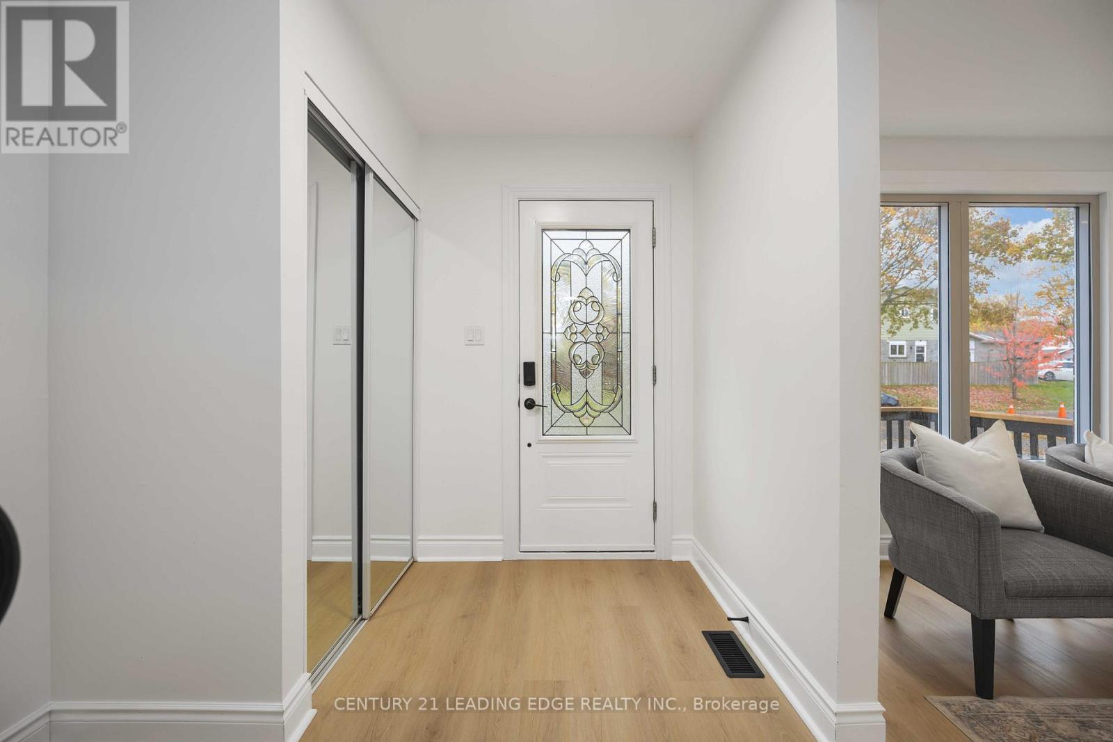 544 Lakeview Avenue, Oshawa, Ontario L1J 1B1 - Photo 5 - E12513760