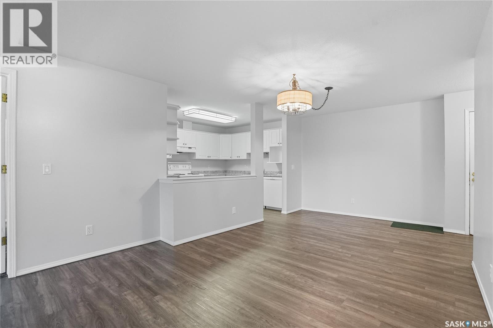 211 1735 Mckercher Drive, Saskatoon, Saskatchewan  S7H 5N6 - Photo 5 - SK023937