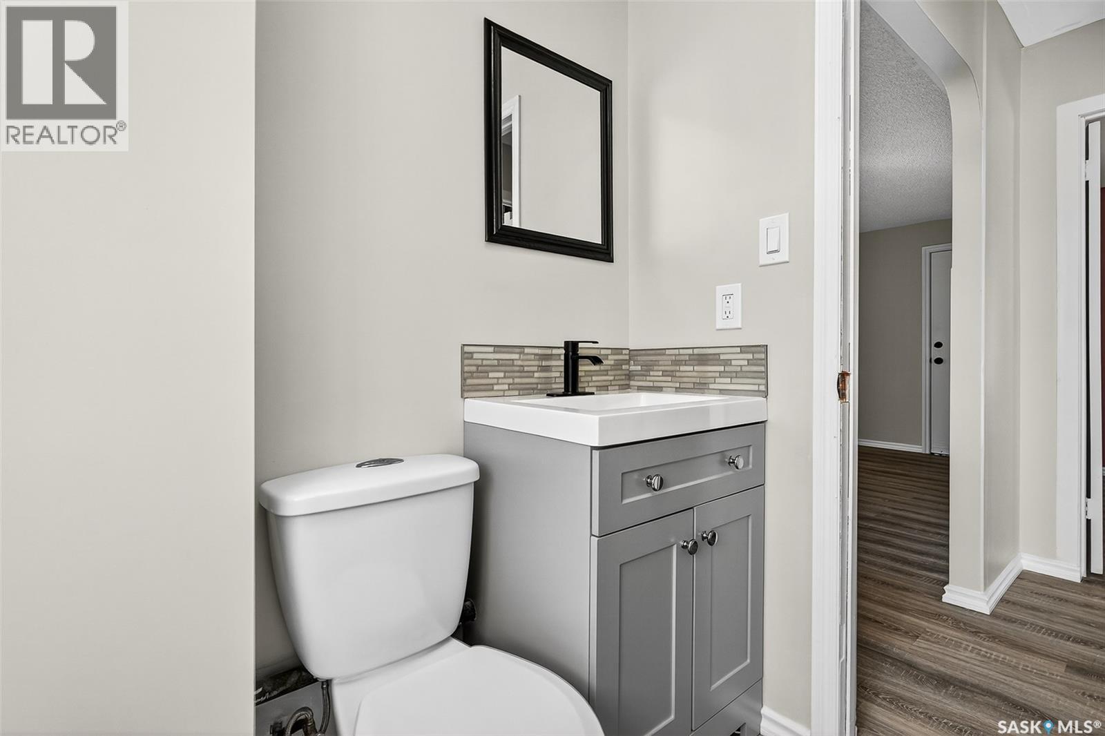 1045 4th Avenue Nw, Moose Jaw, Saskatchewan  S6H 3X2 - Photo 31 - SK023879