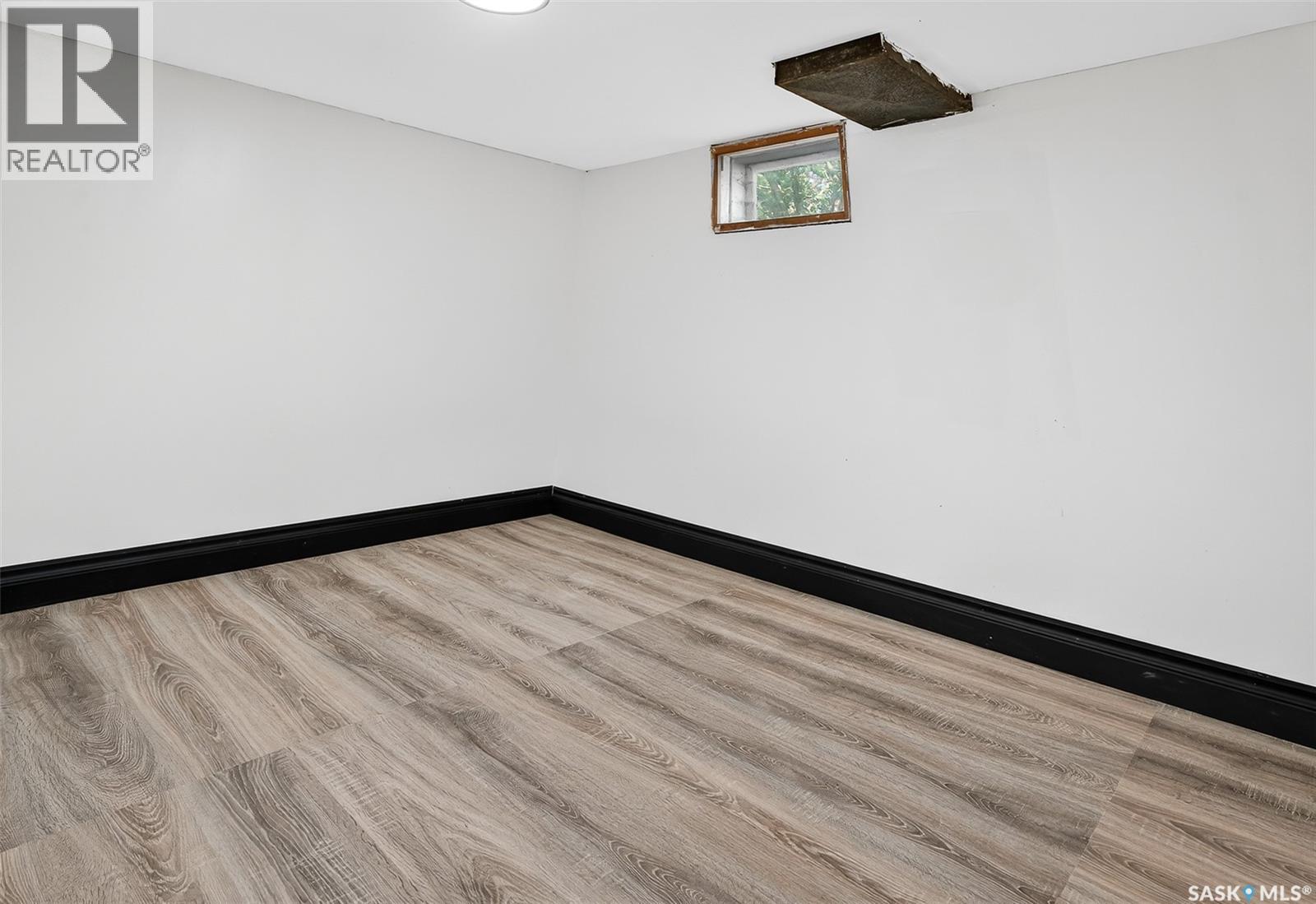 1045 4th Avenue Nw, Moose Jaw, Saskatchewan  S6H 3X2 - Photo 39 - SK023879