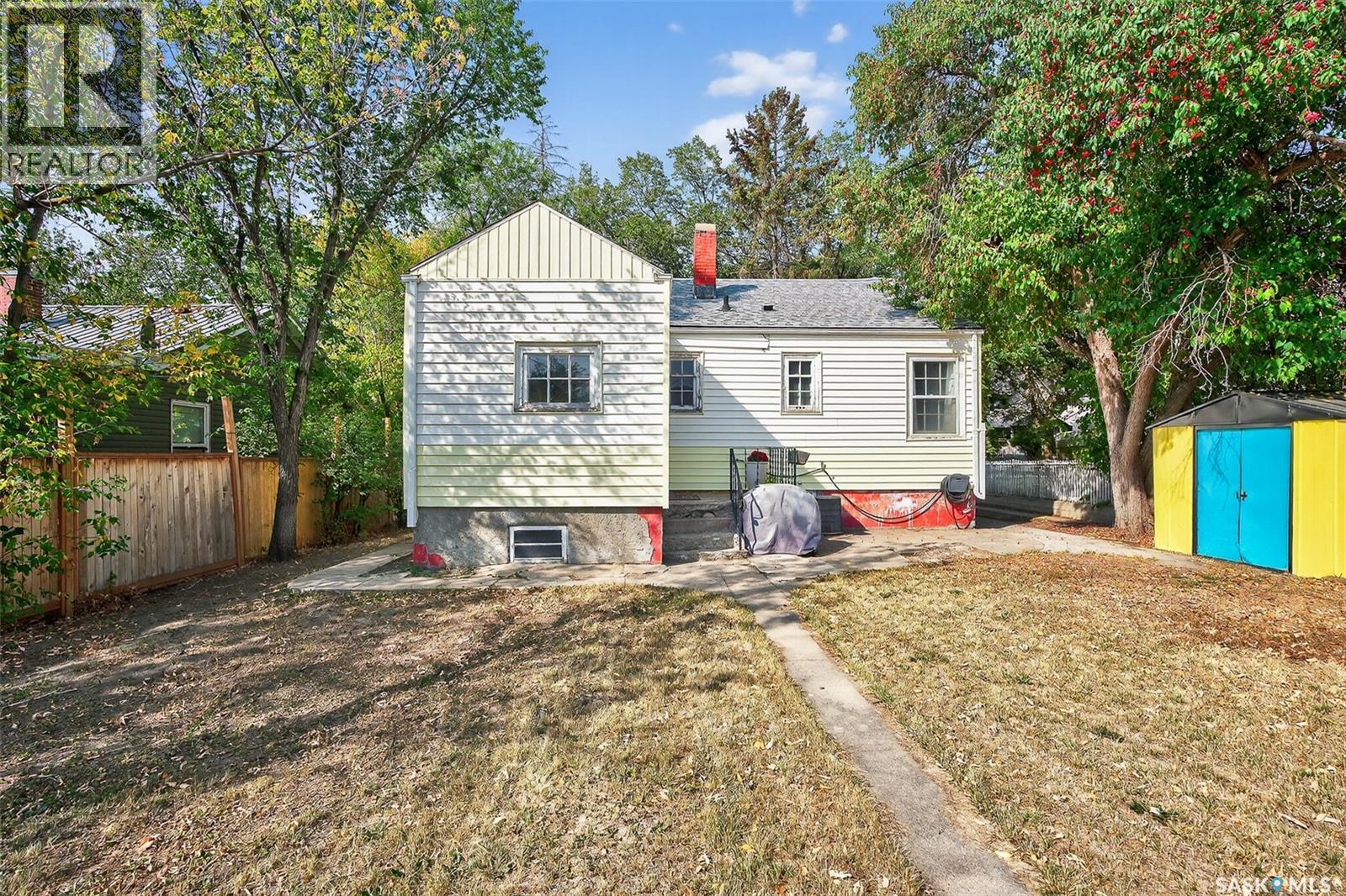 1045 4th Avenue Nw, Moose Jaw, Saskatchewan  S6H 3X2 - Photo 47 - SK023879