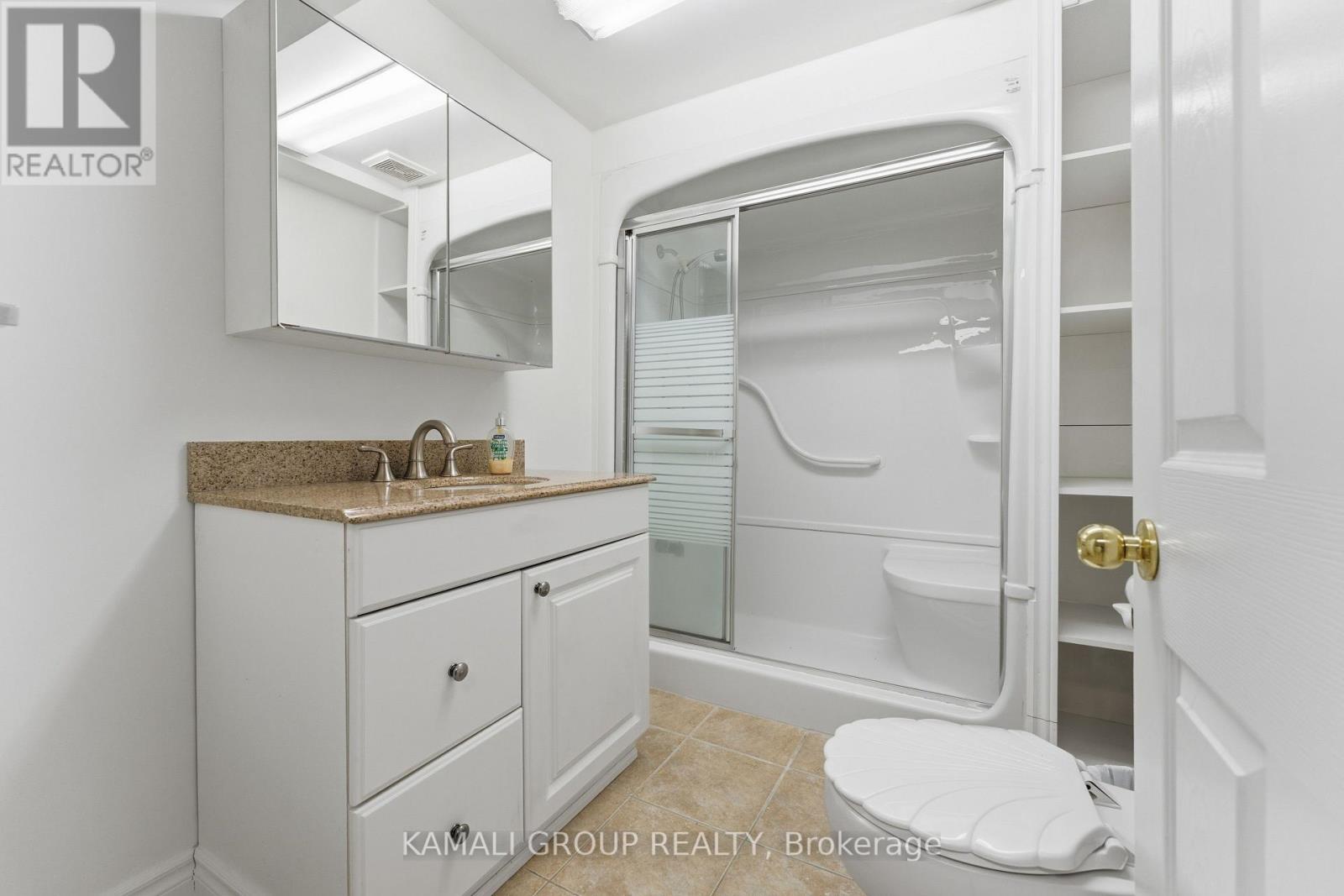 Bsmt - 112 Kersey Crescent, Richmond Hill, Ontario L4C 5V8 - Photo 9 - N12523938