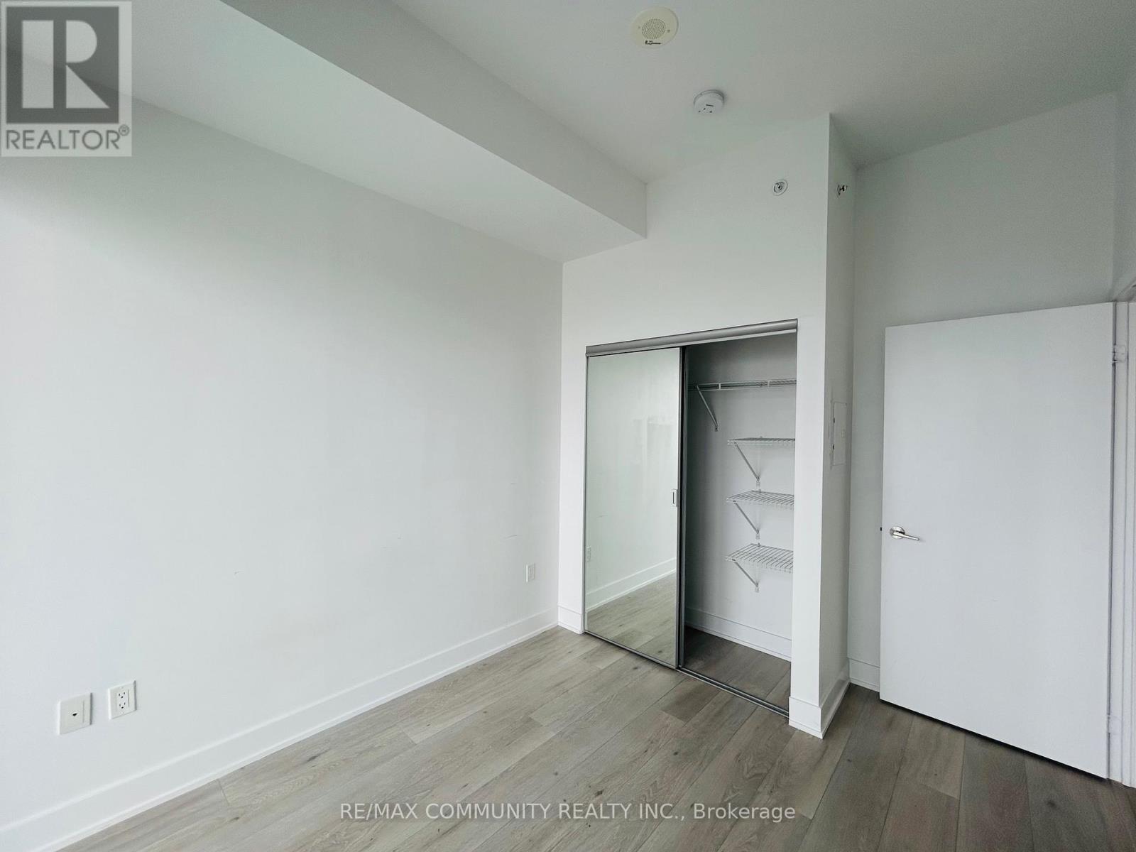 6103 - 30 Shore Breeze Drive, Toronto, Ontario M8V 0J1 - Photo 10 - W12431867