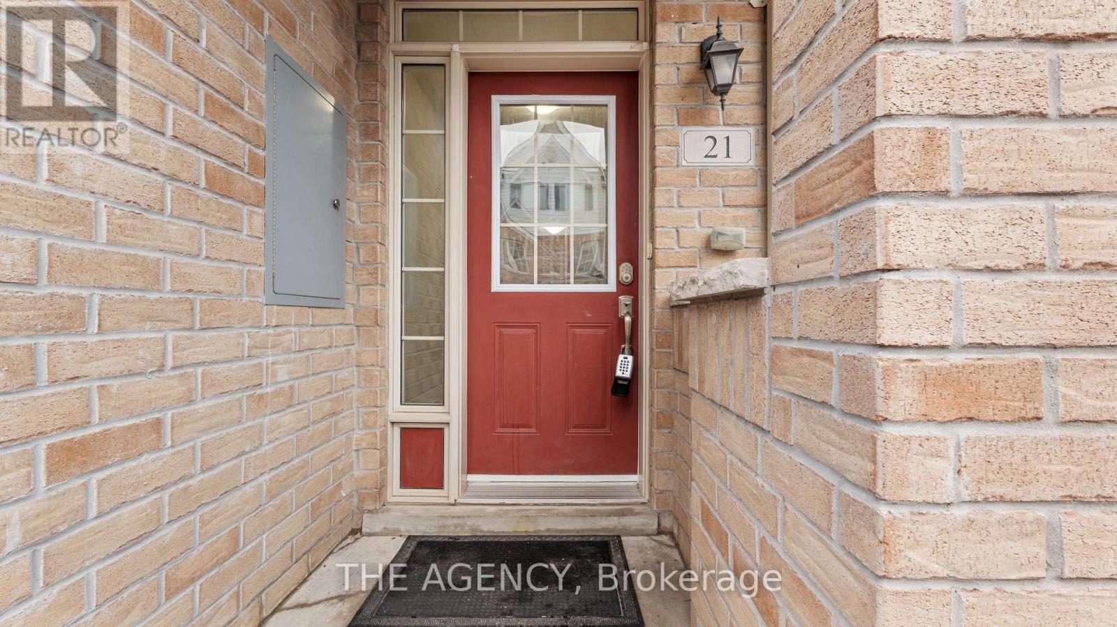 21 Benjamin Way, Whitby, Ontario  L1N 0K7 - Photo 3 - E12540246