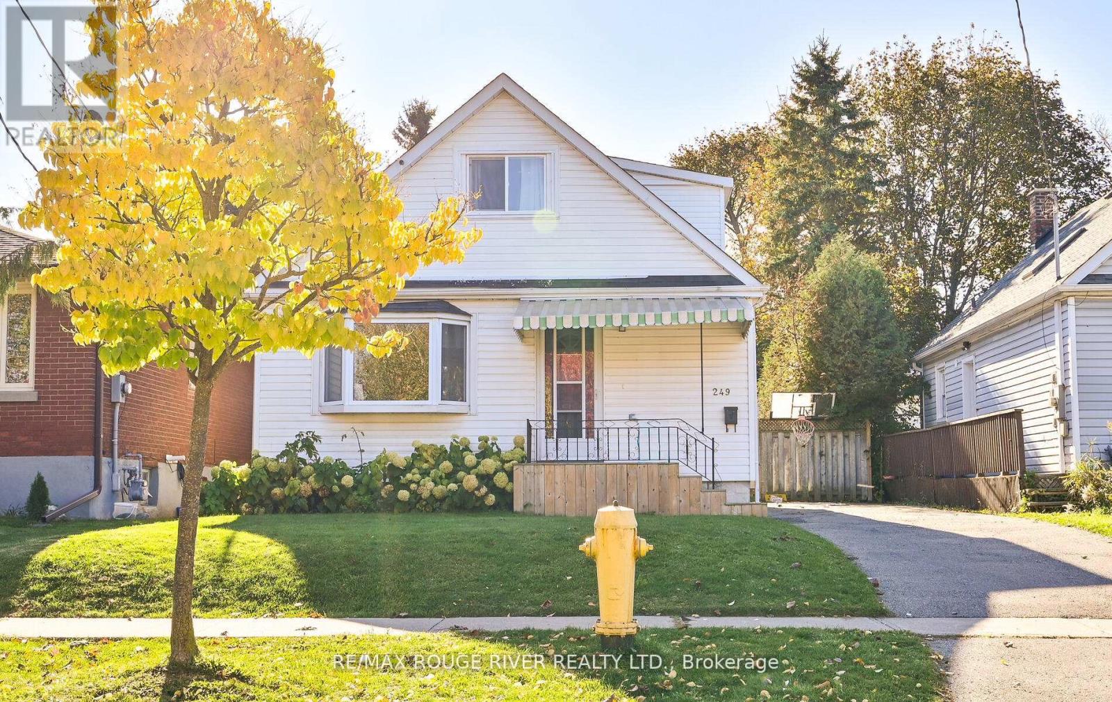 249 Sinclair Avenue, Oshawa, Ontario  L1J 1W2 - Photo 2 - E12540296