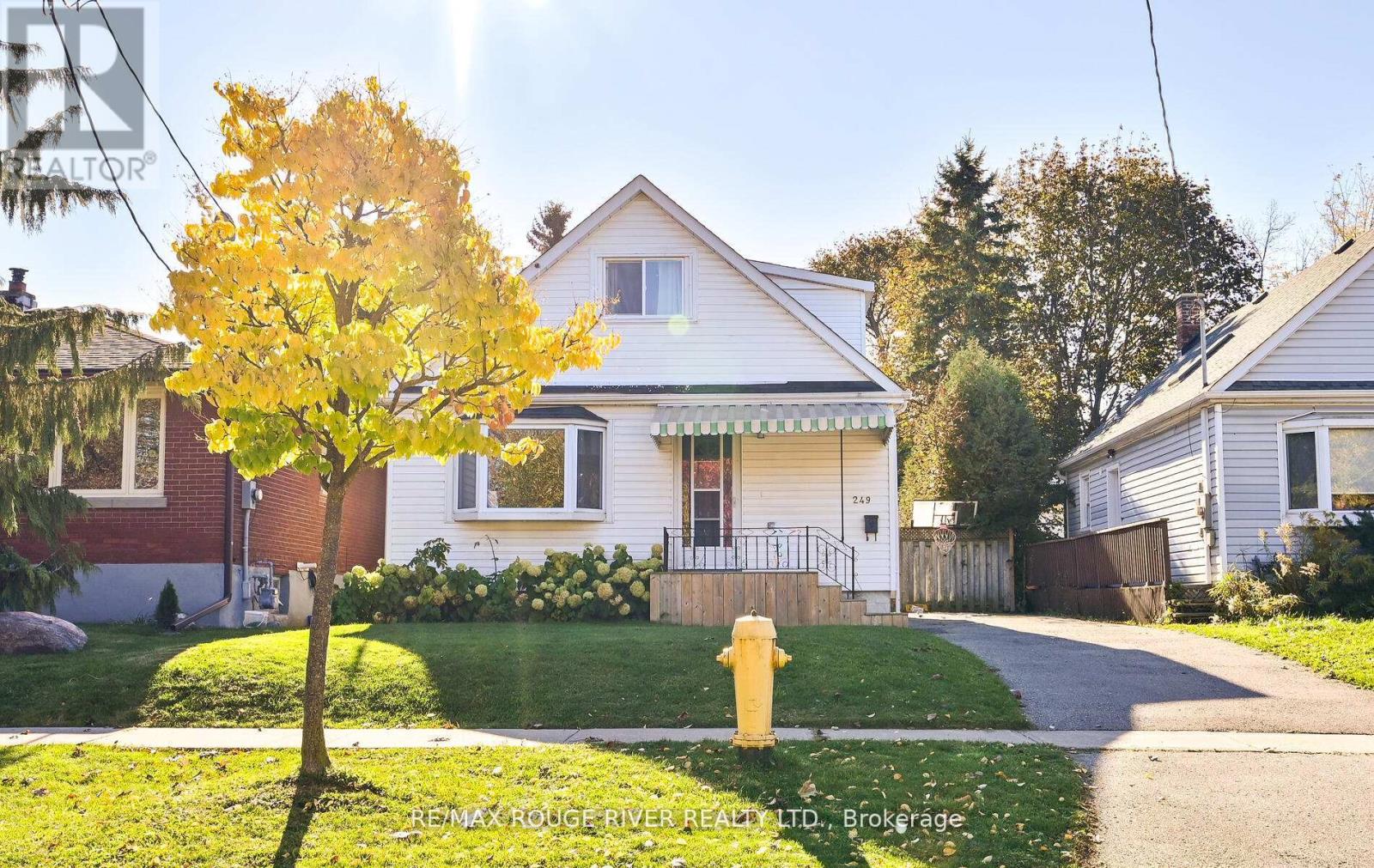 249 Sinclair Avenue, Oshawa, Ontario  L1J 1W2 - Photo 3 - E12540296