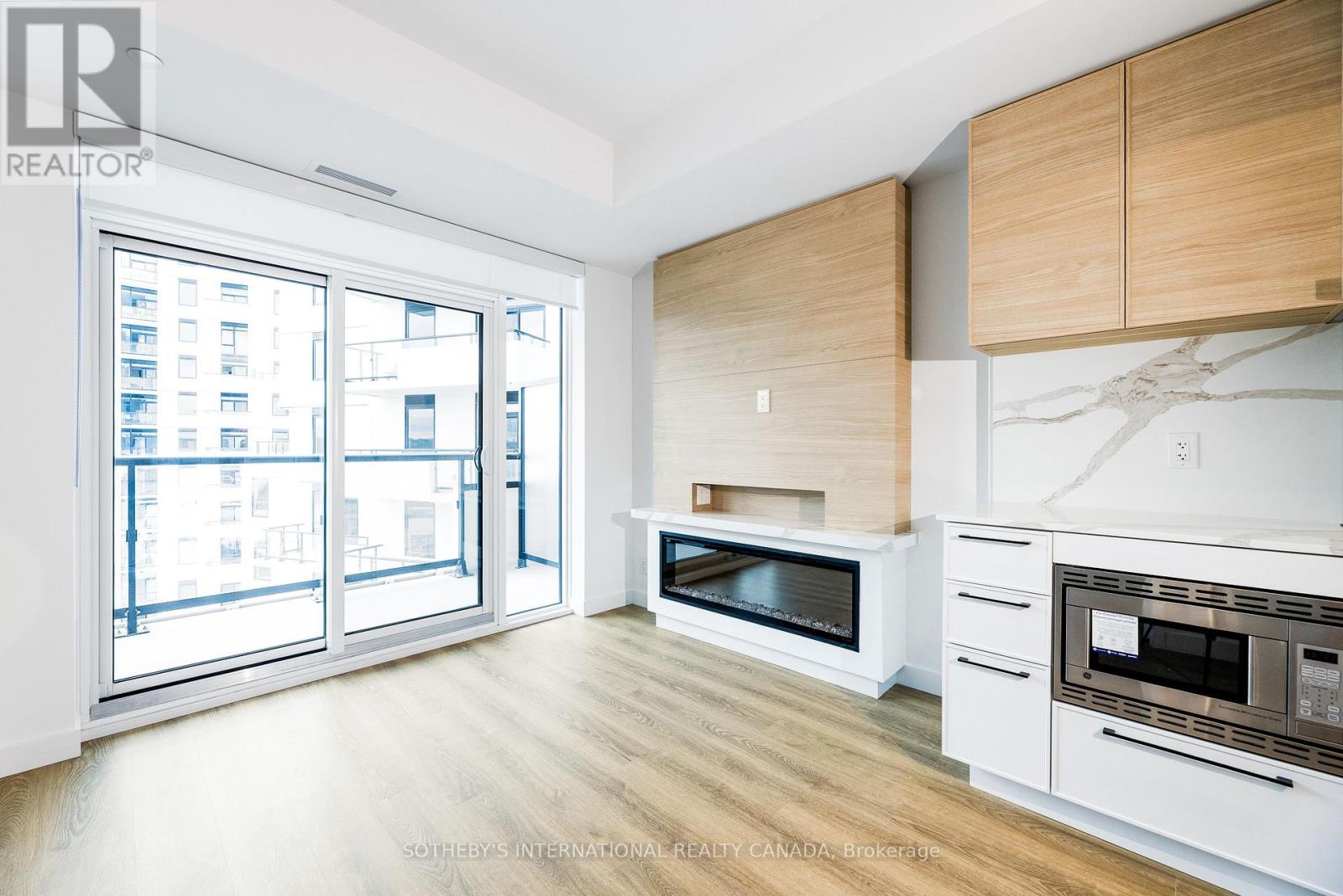 1117 - 1050 Eastern Avenue, Toronto, Ontario  M4L 0B7 - Photo 2 - E12540302