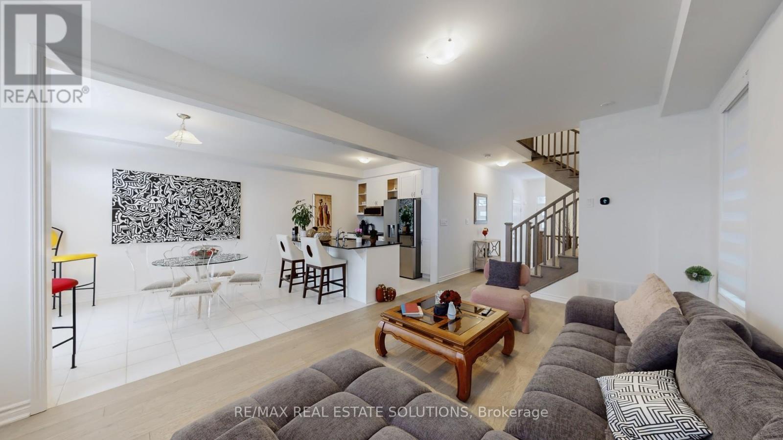 1558 Scarlett Trail, Pickering, Ontario  L1X 0N9 - Photo 2 - E12540380