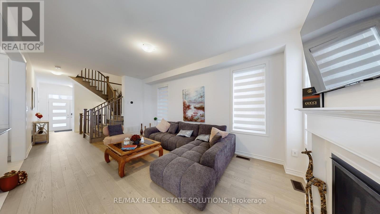 1558 Scarlett Trail, Pickering, Ontario  L1X 0N9 - Photo 6 - E12540380