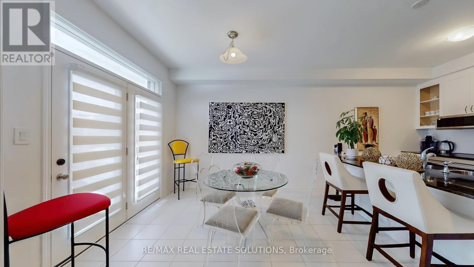 1558 Scarlett Trail, Pickering, Ontario  L1X 0N9 - Photo 9 - E12540380