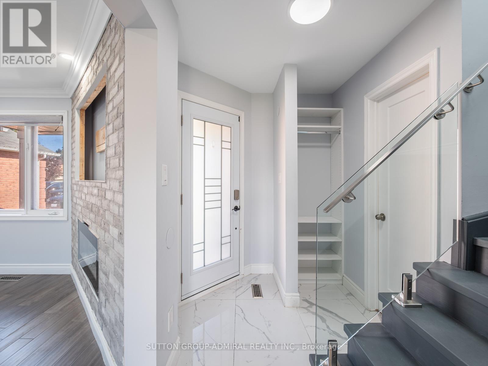 93 Mcmann Crescent, Clarington, Ontario  L1E 2W9 - Photo 4 - E12540390