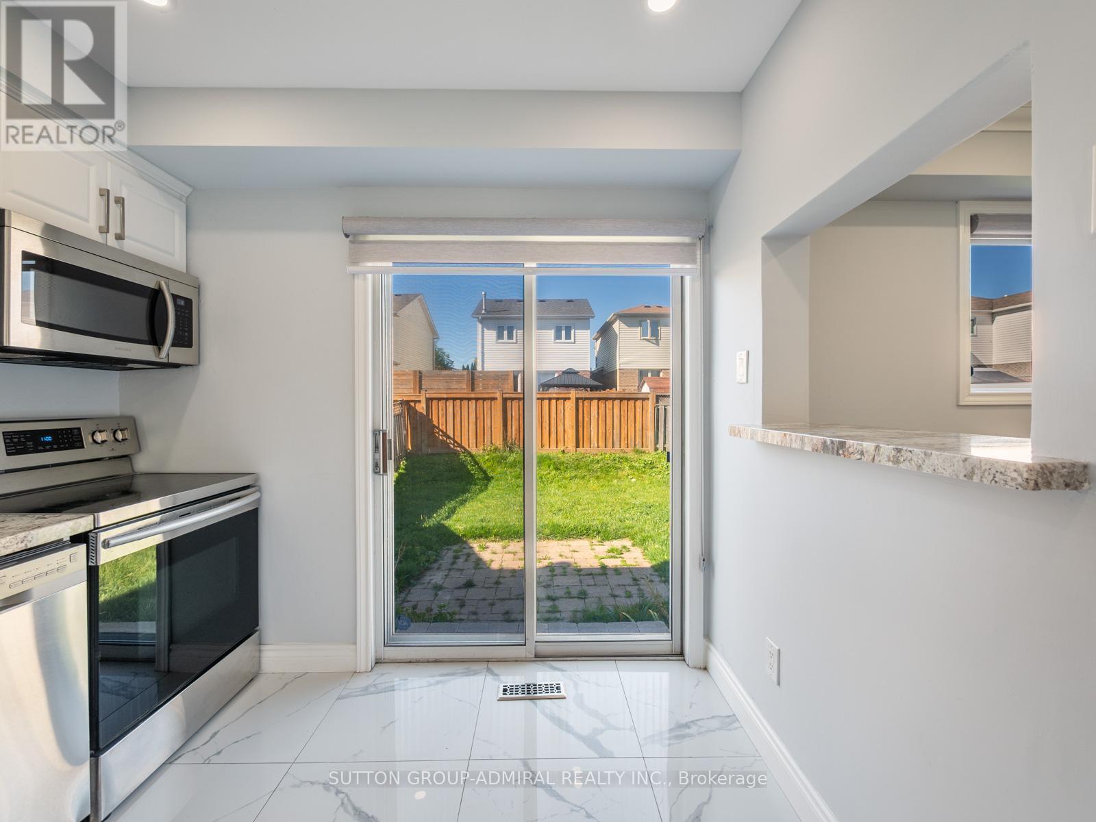 93 Mcmann Crescent, Clarington, Ontario  L1E 2W9 - Photo 9 - E12540390