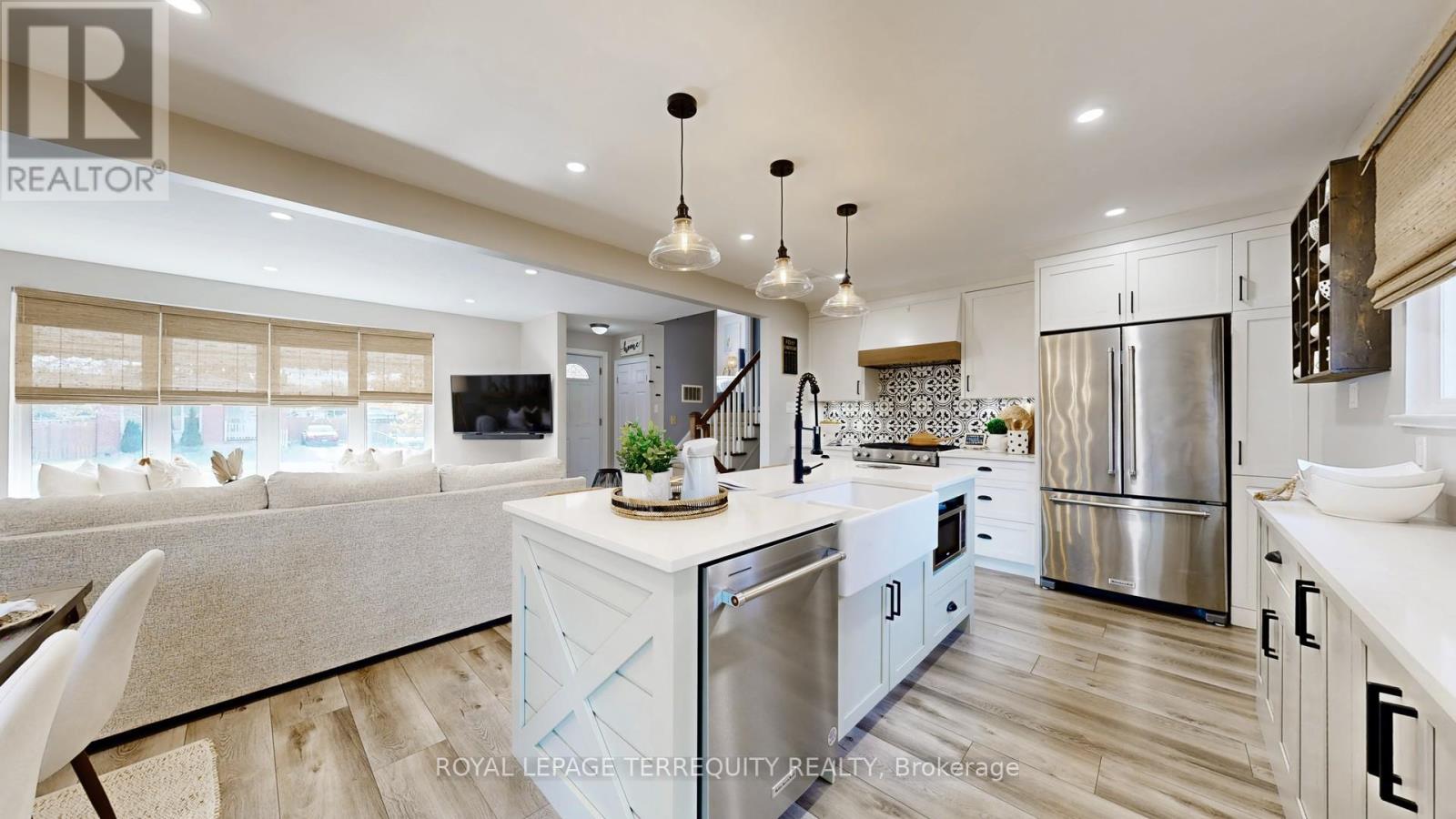 848 Liverpool Road, Pickering, Ontario  L1W 1S4 - Photo 11 - E12540434