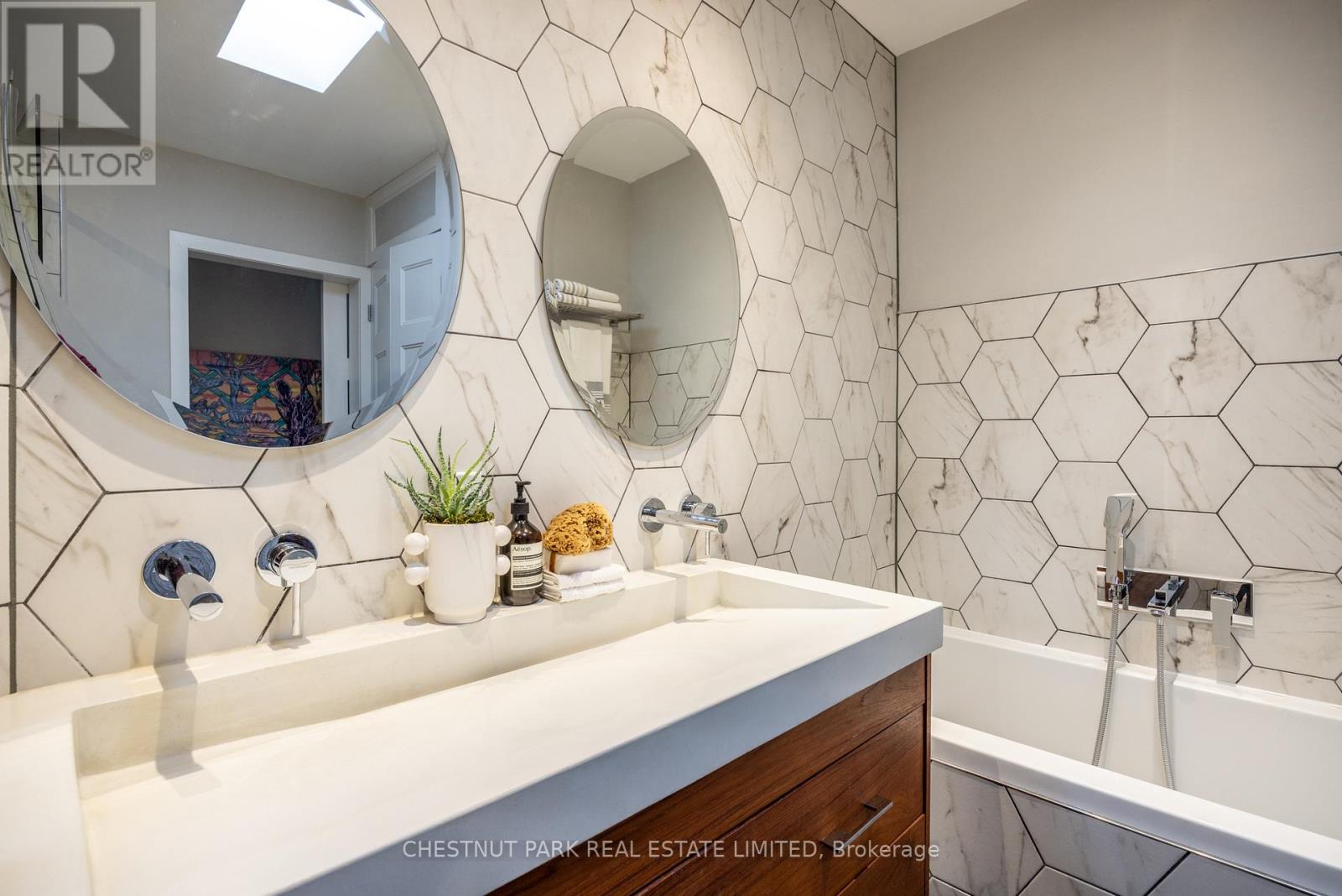 115 Leslie Street, Toronto, Ontario  M4M 3C6 - Photo 18 - E12540506