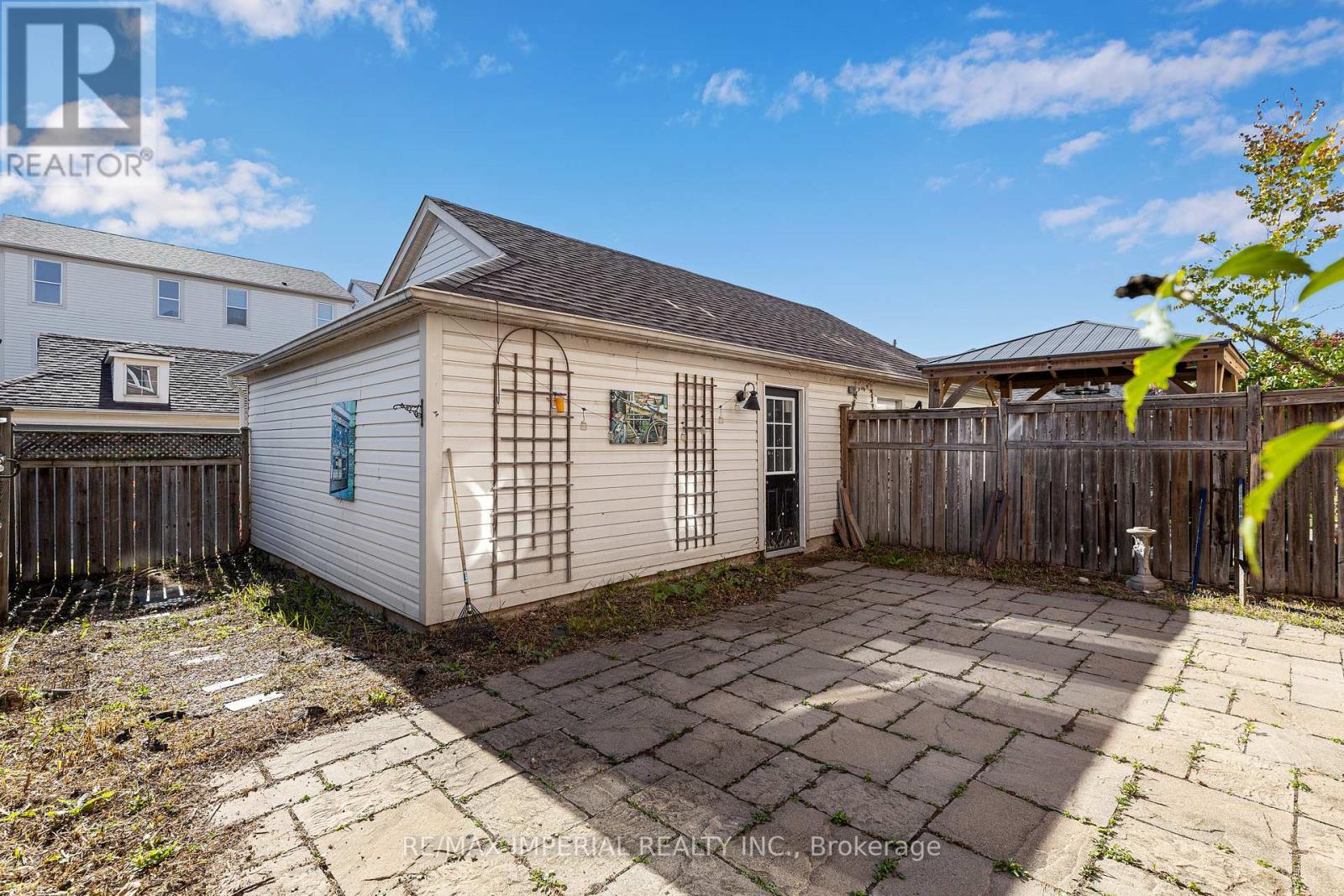 94 Littlewood Drive, Oakville, Ontario  L6H 6V1 - Photo 39 - W12532300