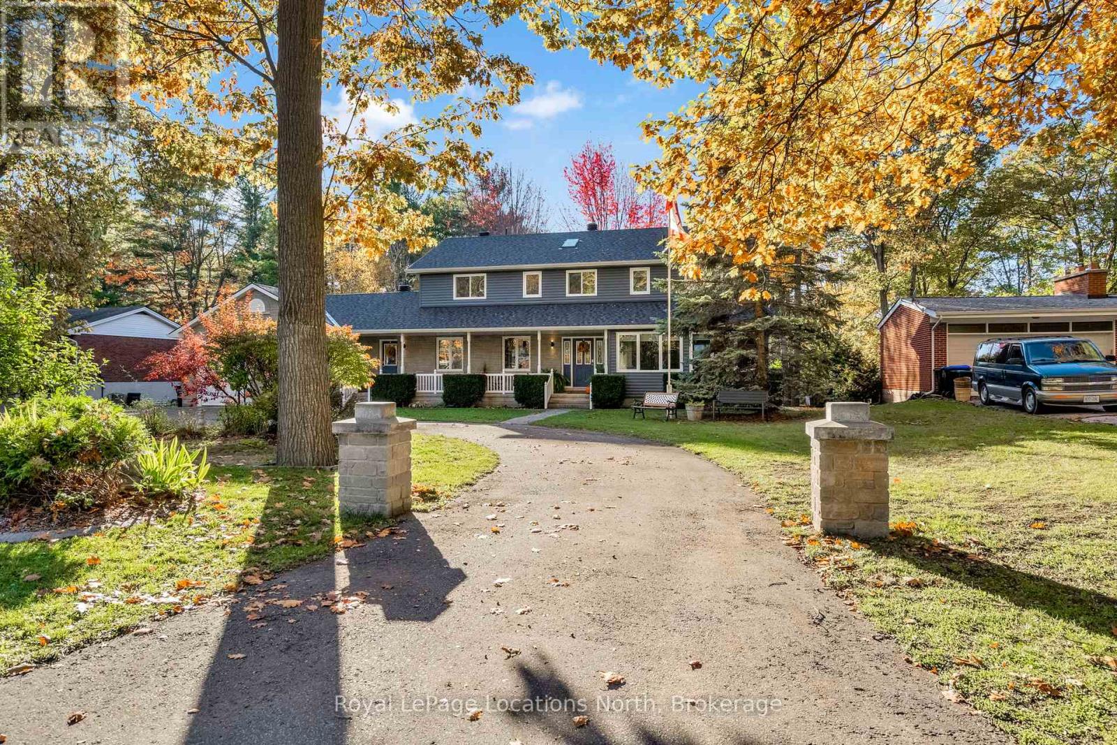 266 45th Street S, Wasaga Beach, Ontario L9Z 1R3 - Photo 2 - S12485492