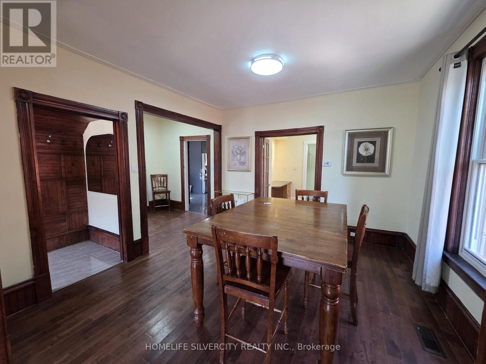 79 Scott Street, St. Thomas, Ontario  N5P 1L1 - Photo 8 - X12499456