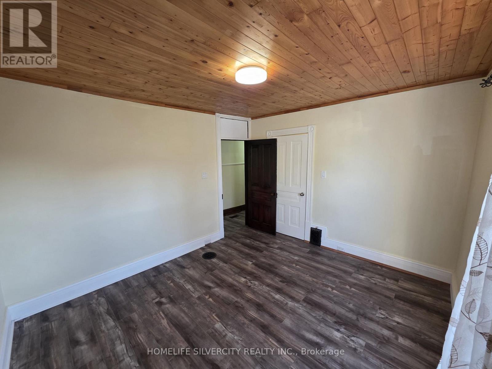 79 Scott Street, St. Thomas, Ontario  N5P 1L1 - Photo 28 - X12499456