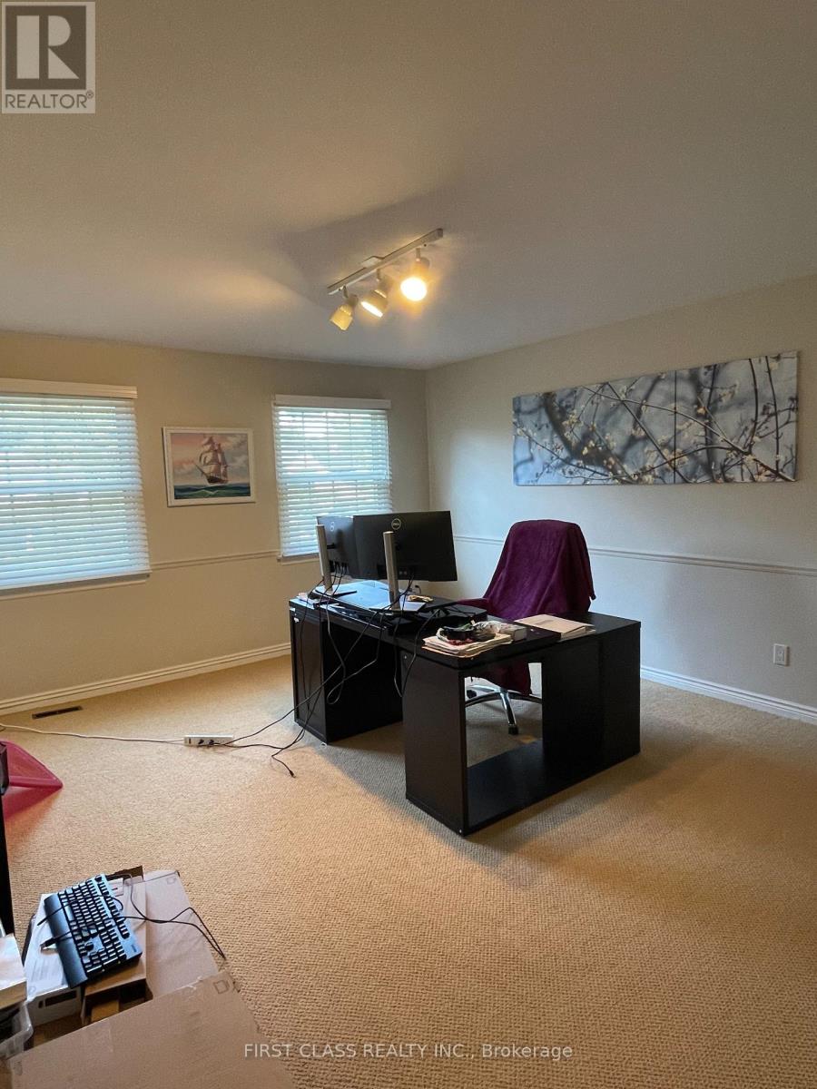 33 Apple Orchard Path, Markham, Ontario  L3T 3B5 - Photo 17 - N12540344