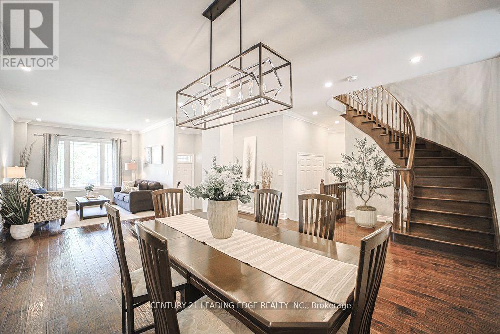 204 Ivy Jay Crescent, Aurora, Ontario  L4G 0E9 - Photo 3 - N12540386