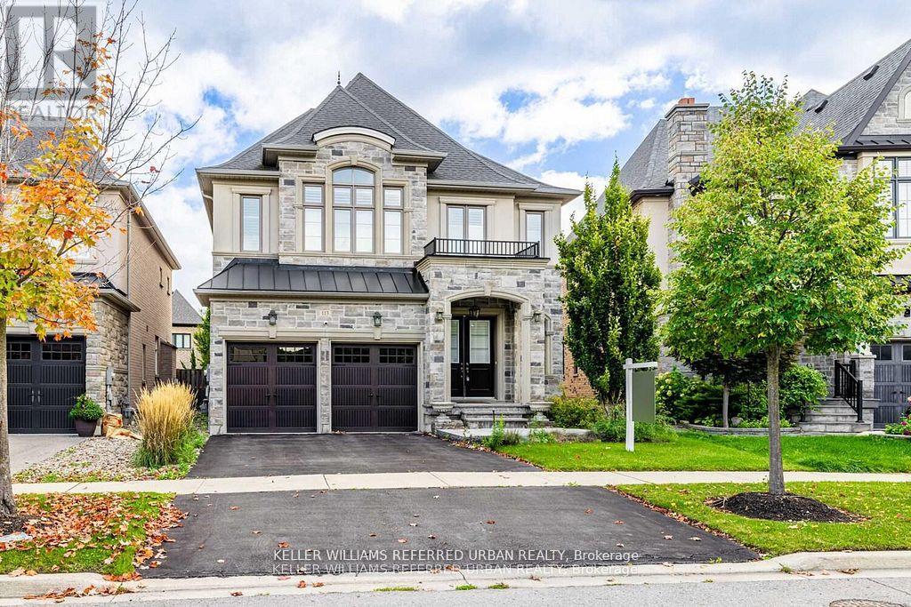 113 Burns Boulevard, King, Ontario  L7B 0M5 - Photo 2 - N12540394