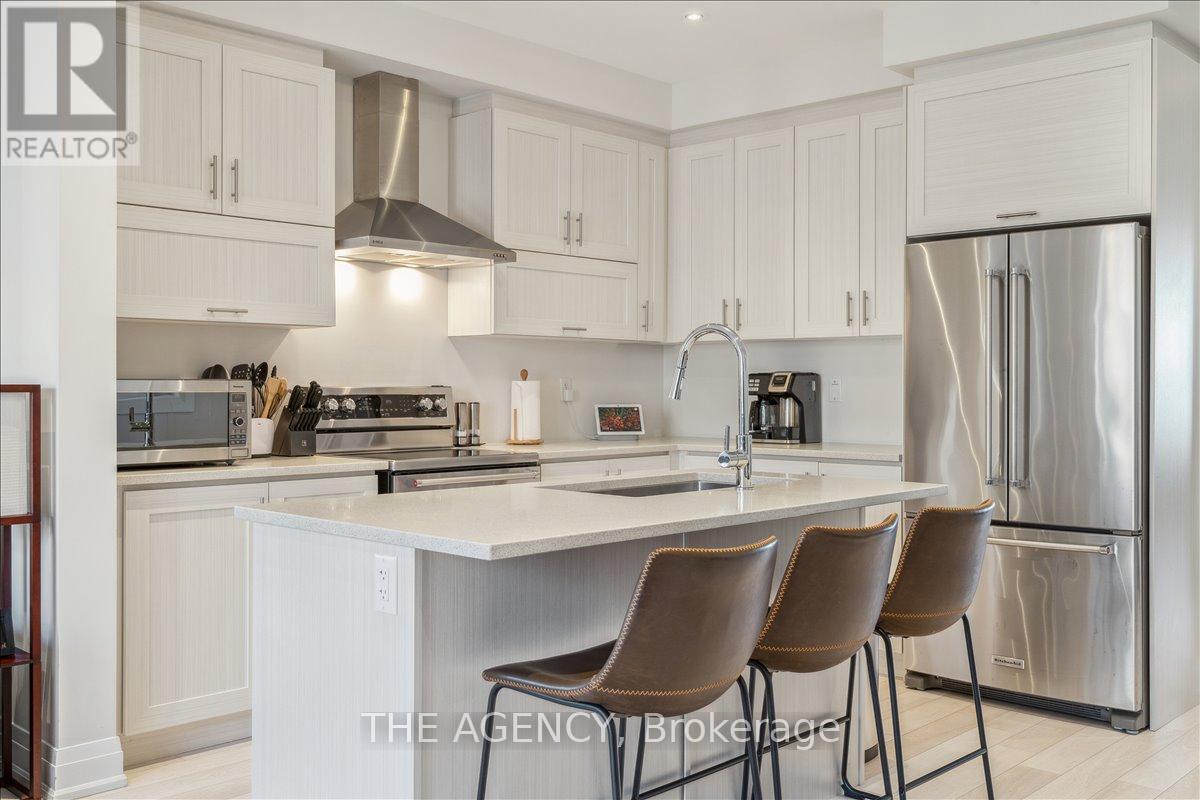 84 Salterton Circle, Vaughan, Ontario  L6A 4Z1 - Photo 12 - N12540446