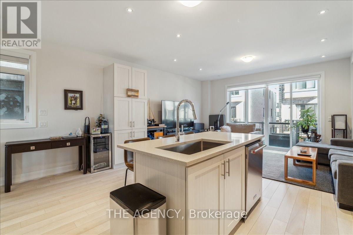 84 Salterton Circle, Vaughan, Ontario  L6A 4Z1 - Photo 14 - N12540446