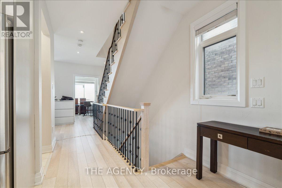 84 Salterton Circle, Vaughan, Ontario  L6A 4Z1 - Photo 19 - N12540446