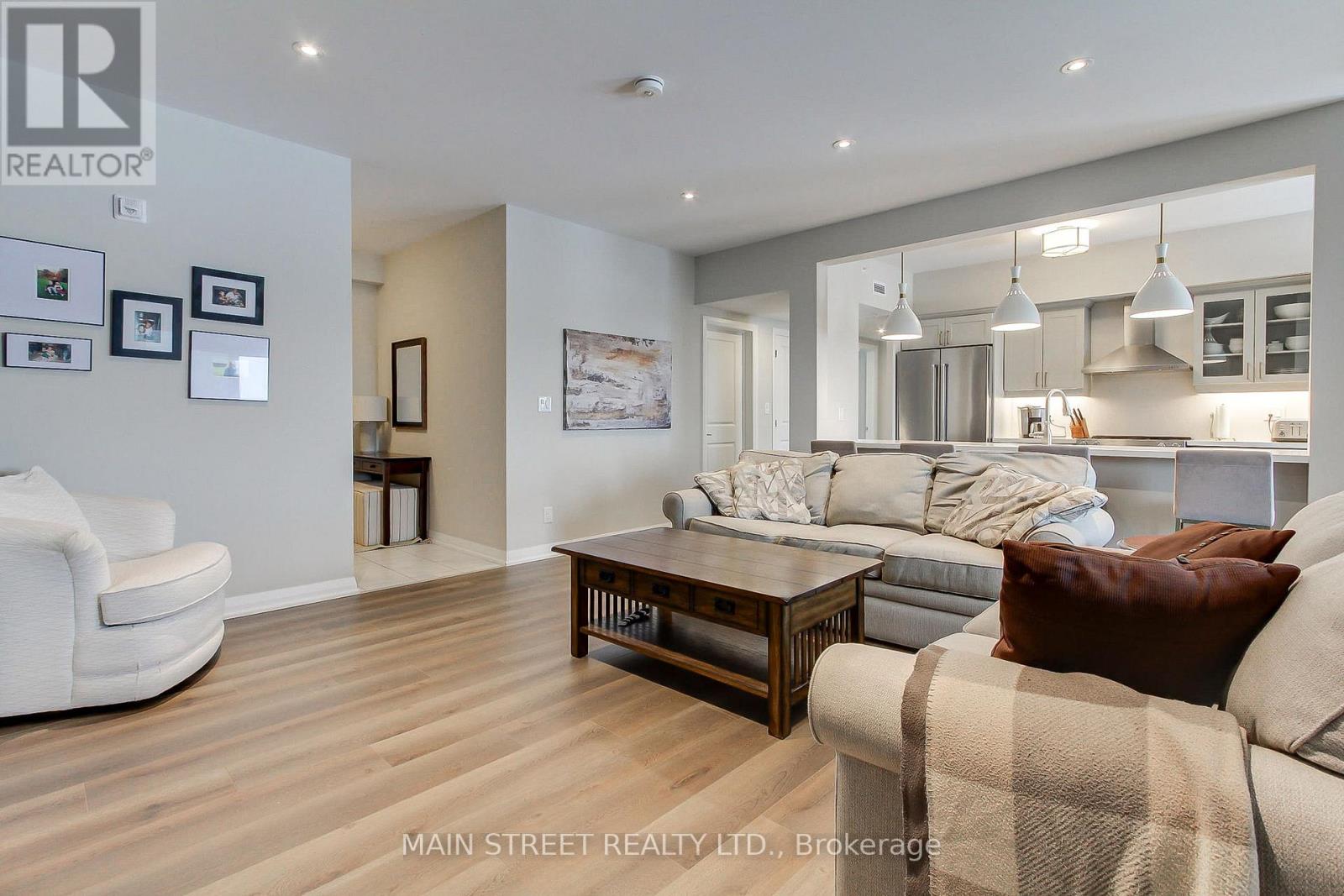 402 - 20 Koda Street, Barrie, Ontario  L9J 0J7 - Photo 9 - S12540278