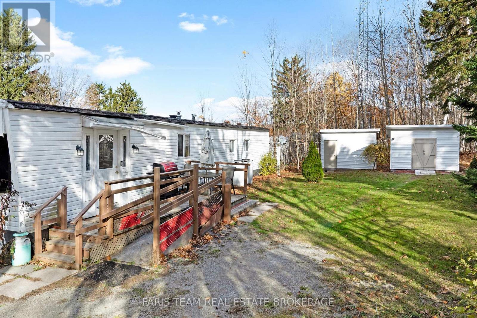 2235 Ron Jones Road E5, Tay, Ontario  L4R 4K3 - Photo 4 - S12540494