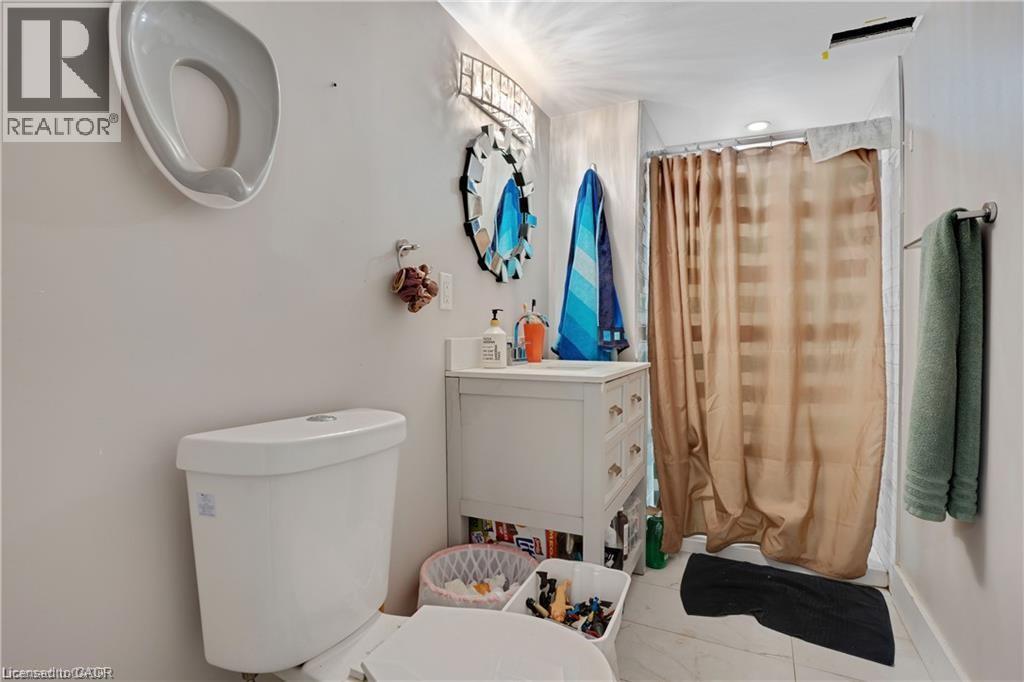 111 Franklin Street N, Kitchener, Ontario  N2A 1Y3 - Photo 28 - 40787999