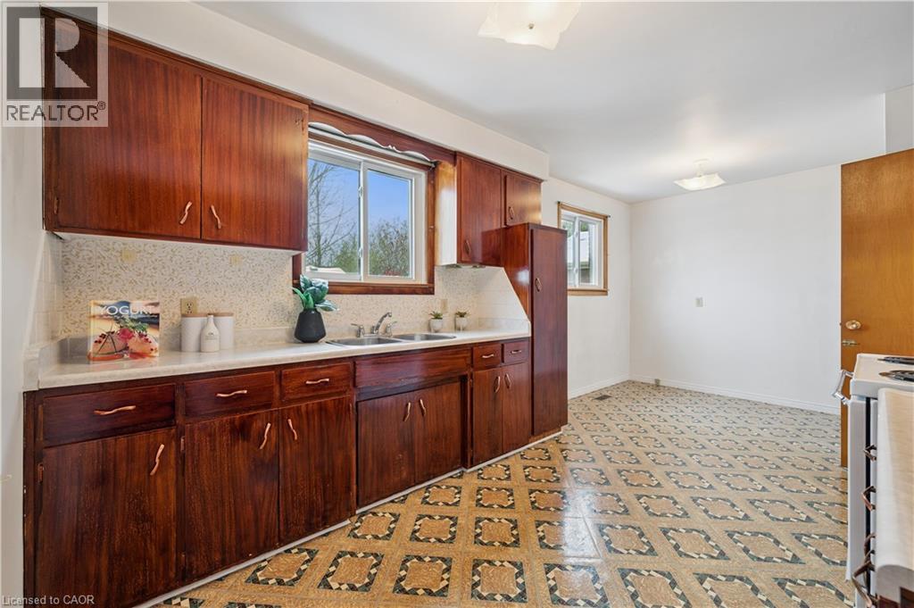 46 Montana Road, Guelph, Ontario  N1E 3M2 - Photo 14 - 40787356