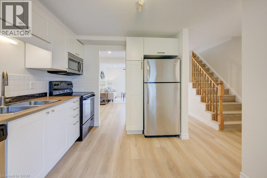 464b Exmoor Street, Waterloo, Ontario  N2K 3T7 - Photo 6 - 40771392