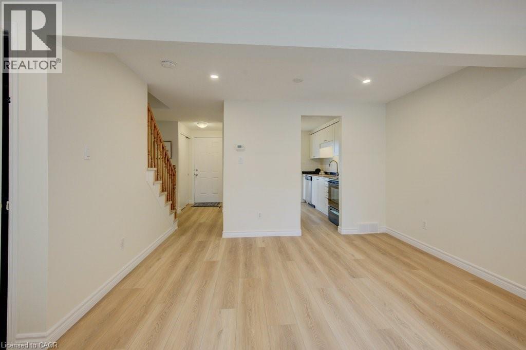 464b Exmoor Street, Waterloo, Ontario  N2K 3T7 - Photo 15 - 40771392