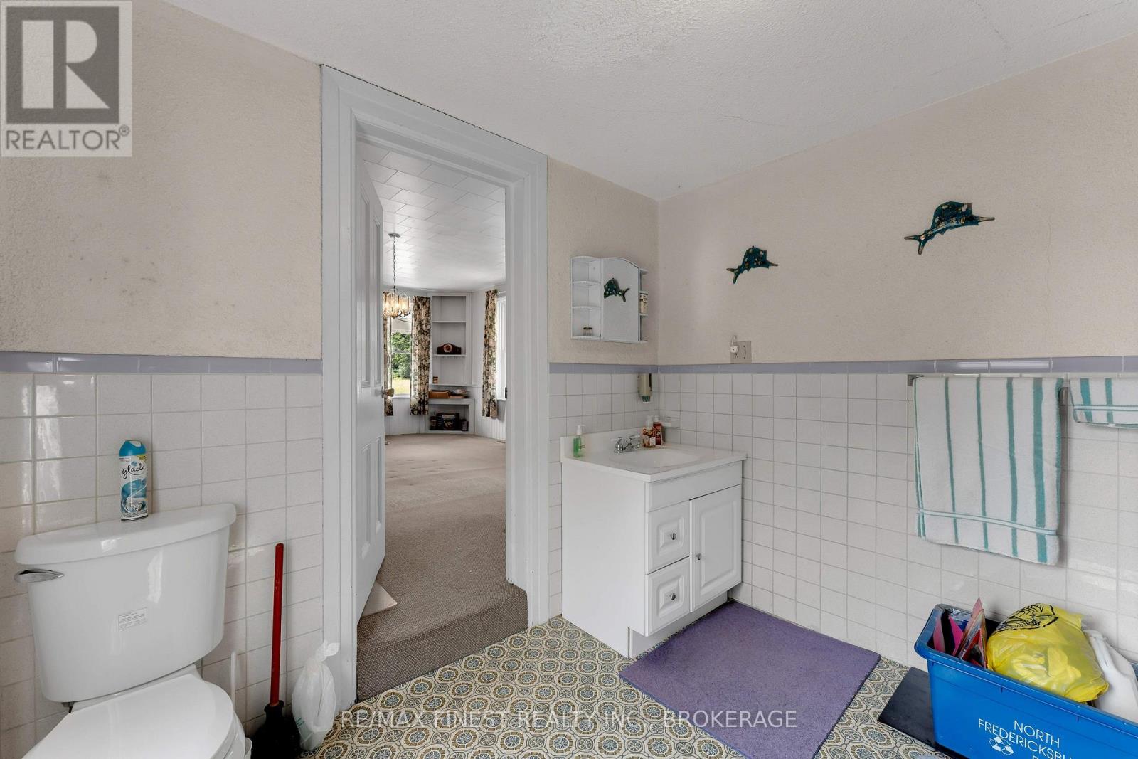 291 Hambly Road, Greater Napanee, Ontario K7R 3K8 - Photo 12 - X12540618