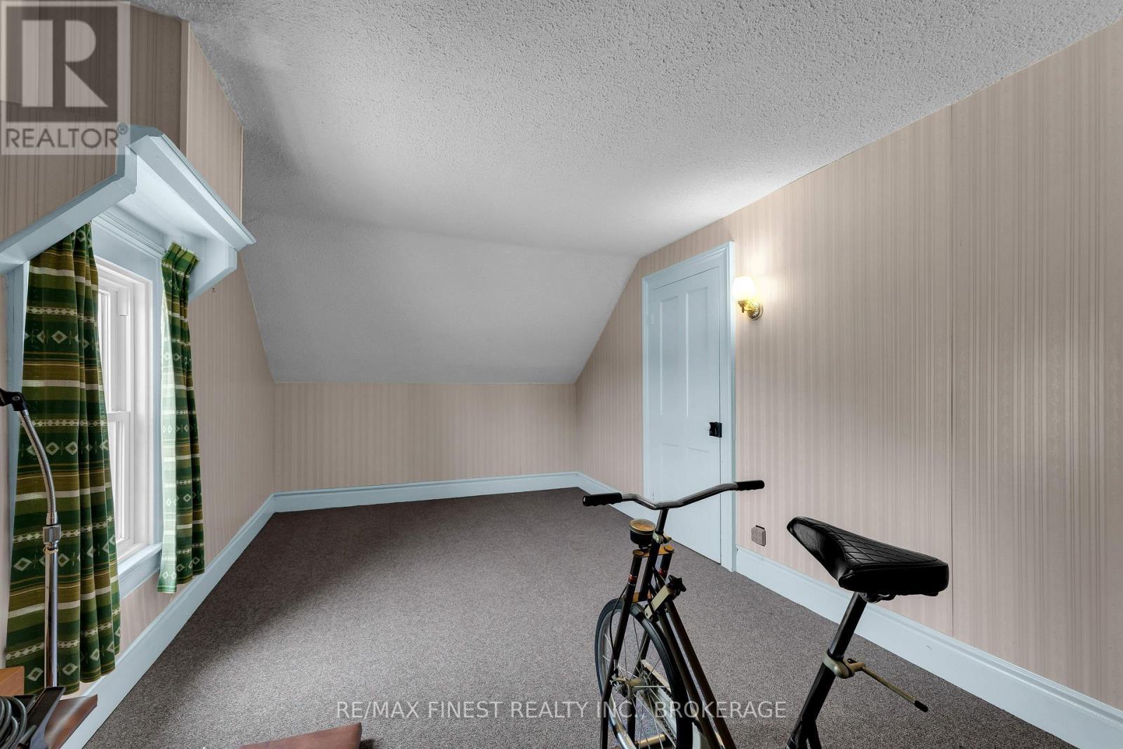 291 Hambly Road, Greater Napanee, Ontario K7R 3K8 - Photo 27 - X12540618