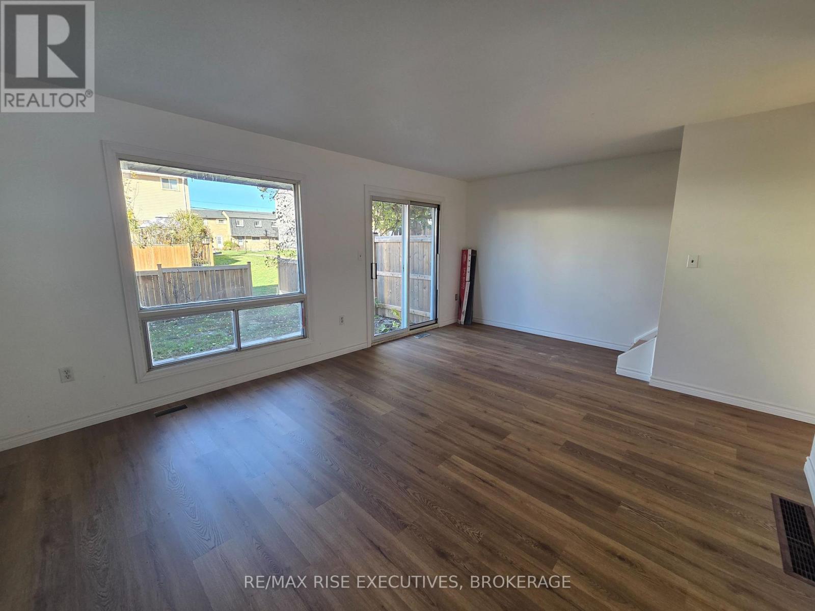 173 - 777 Ashwood Drive, Kingston, Ontario K7M 6X7 - Photo 3 - X12540704