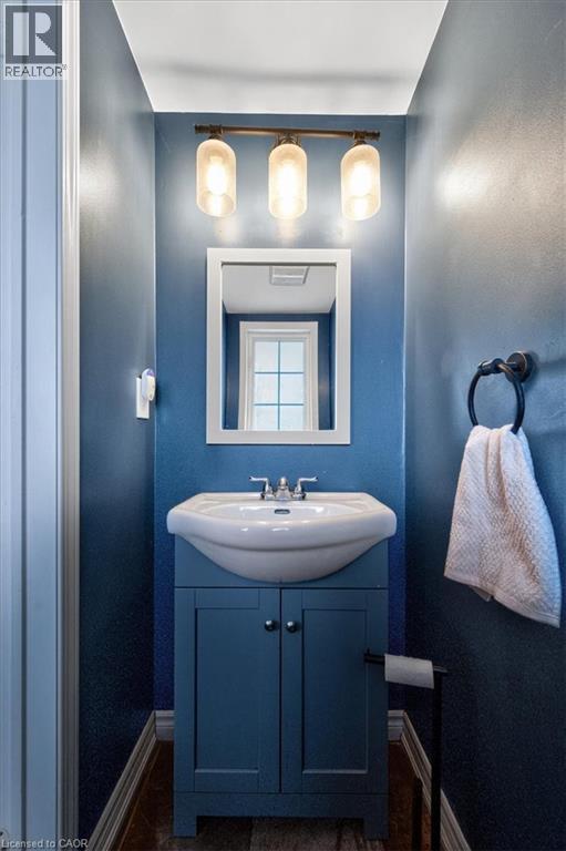 616 Iris Court, Burlington, Ontario  L7L 7A1 - Photo 8 - 40785889