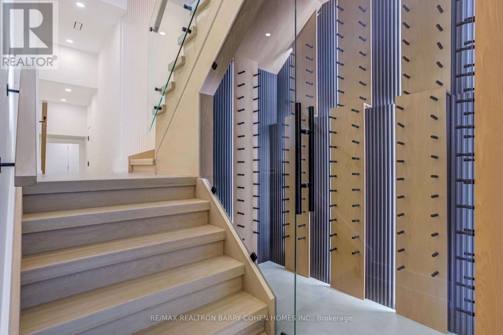 594 Broadway Avenue, Toronto, Ontario  M4G 2S5 - Photo 28 - C12438155