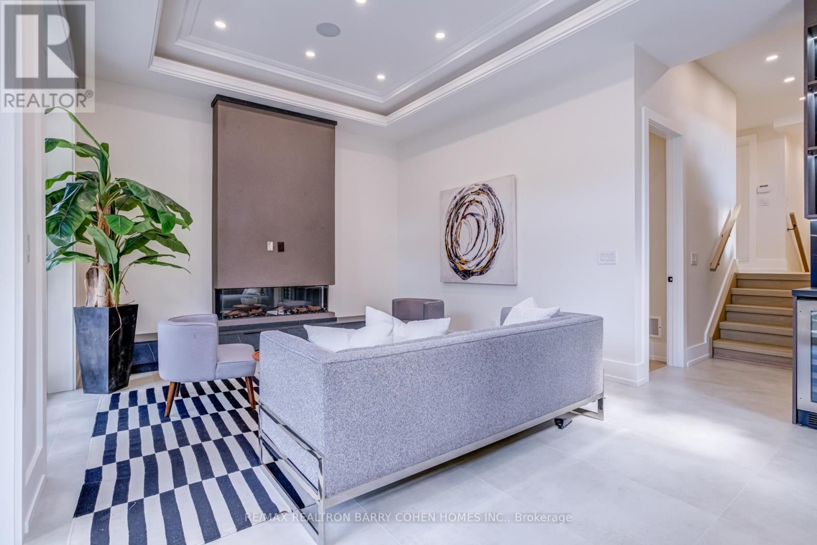 594 Broadway Avenue, Toronto, Ontario  M4G 2S5 - Photo 30 - C12438155