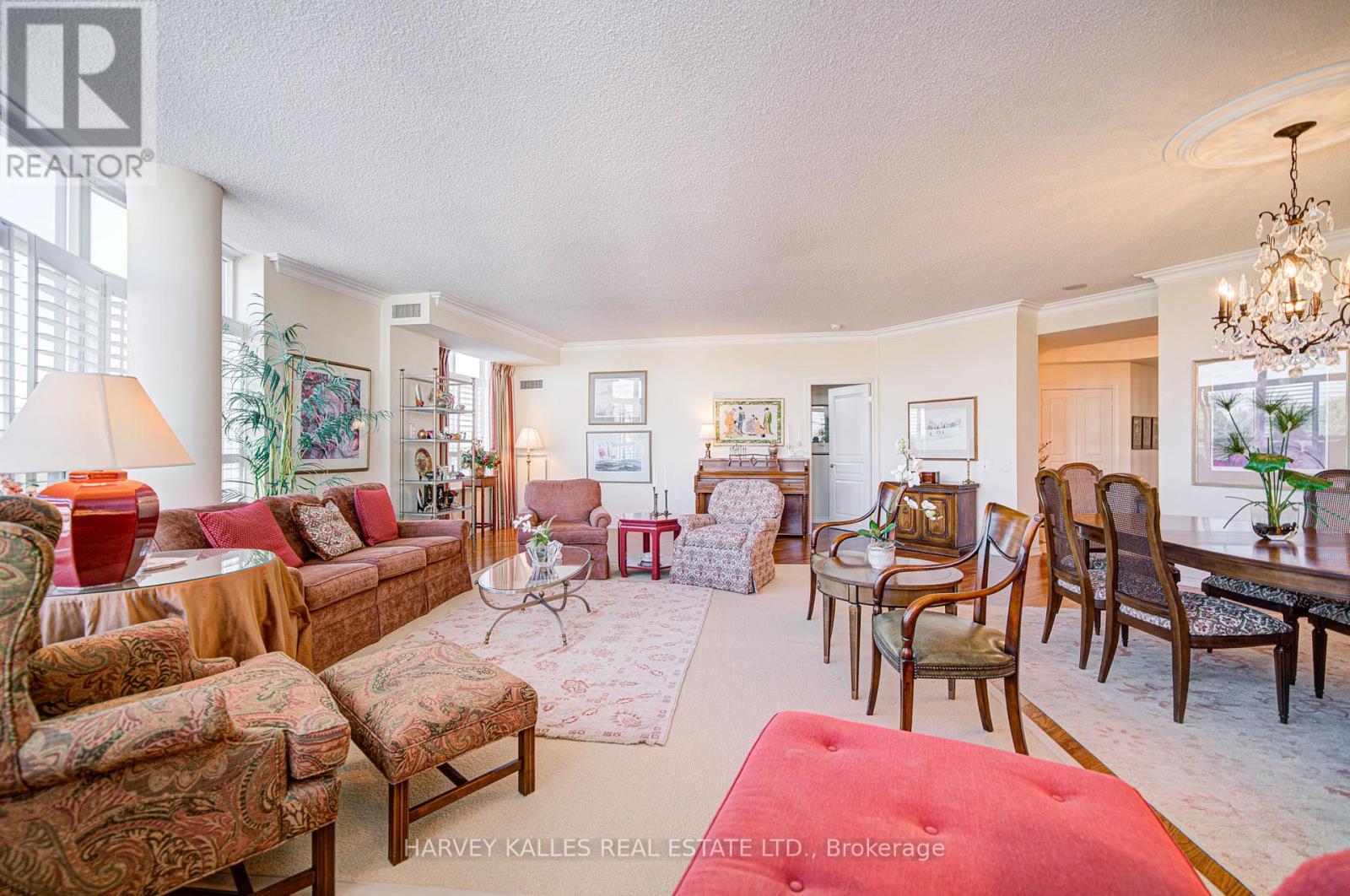 404 - 1 Glen Park, Toronto, Ontario  M6B 4M5 - Photo 5 - C12540244