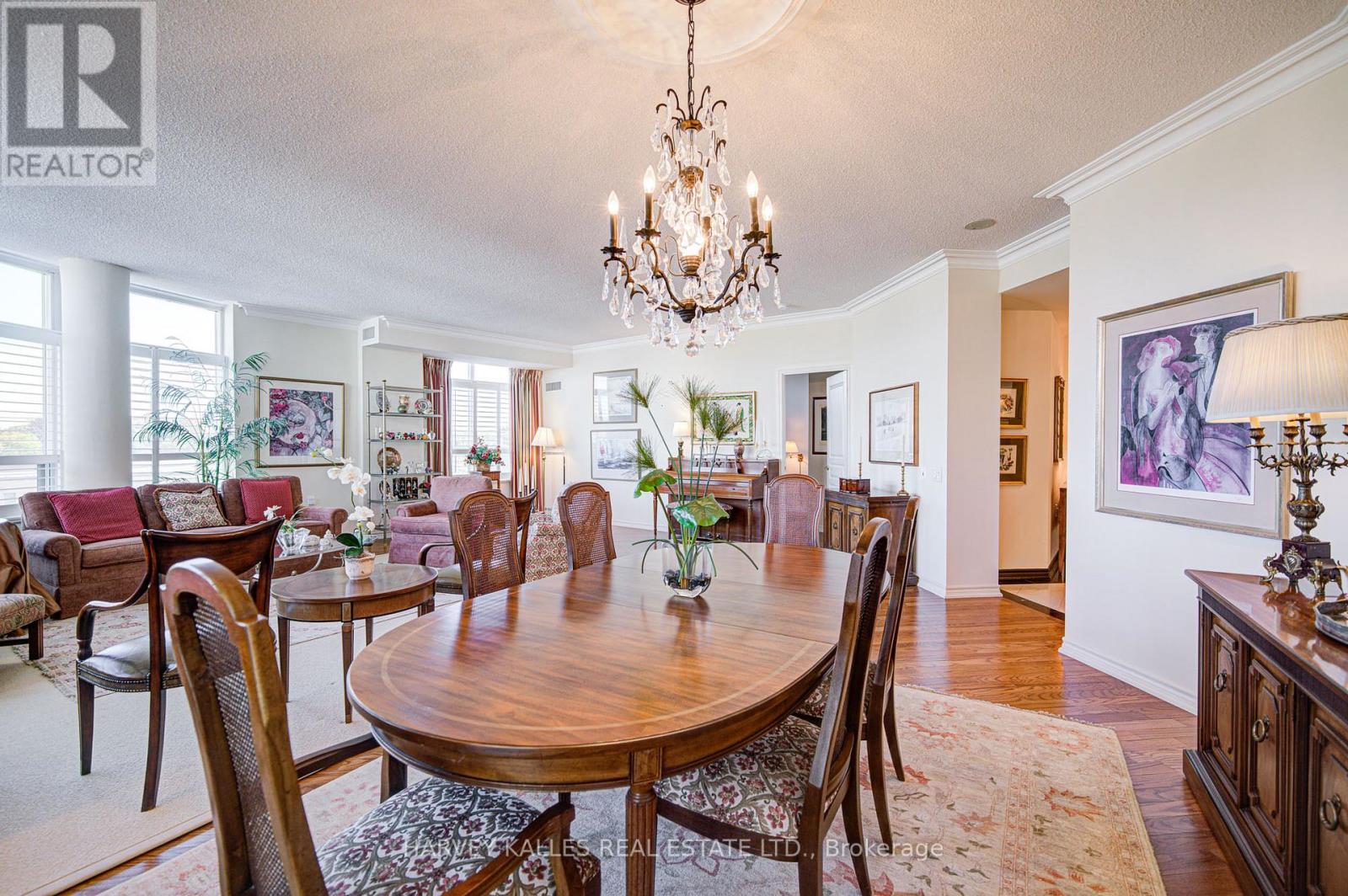 404 - 1 Glen Park, Toronto, Ontario  M6B 4M5 - Photo 6 - C12540244