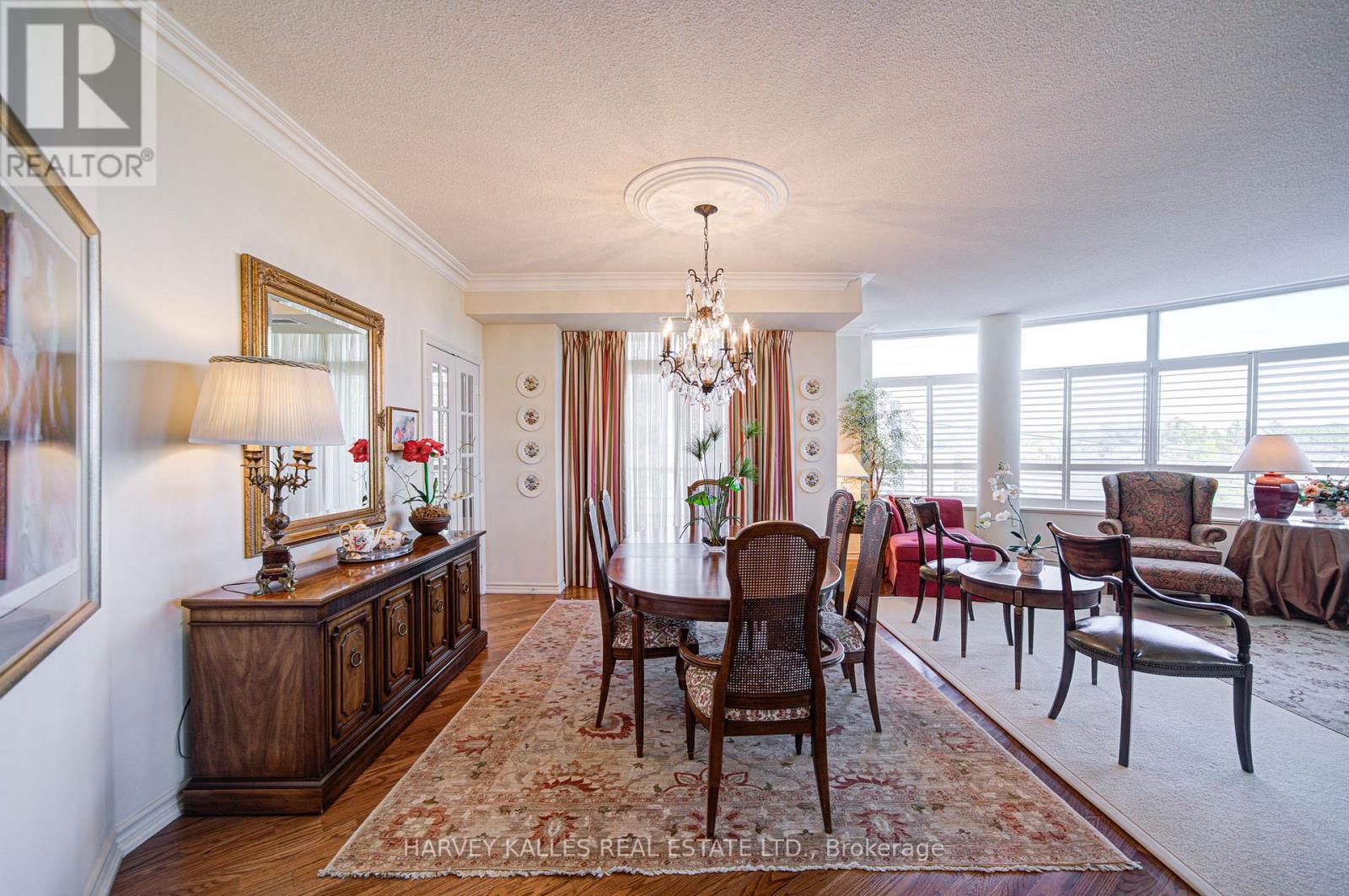 404 - 1 Glen Park, Toronto, Ontario  M6B 4M5 - Photo 9 - C12540244