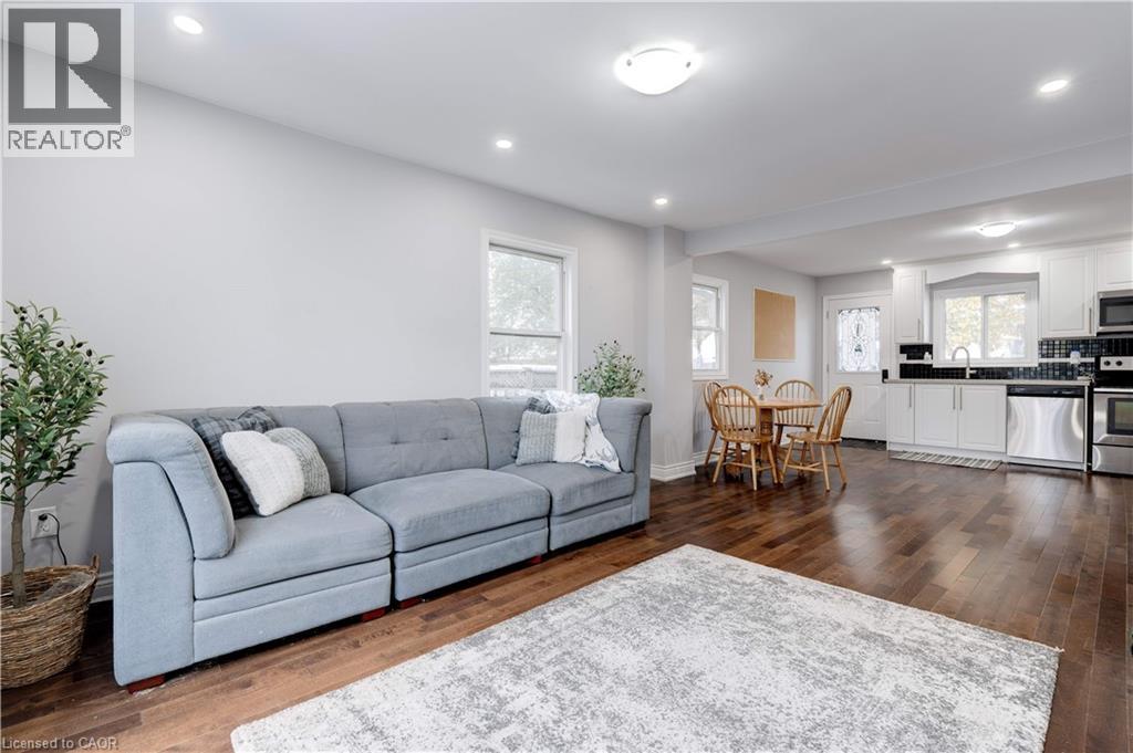 284 Walter Avenue N, Hamilton, Ontario L8H 5R4 - Photo 6 - 40787974